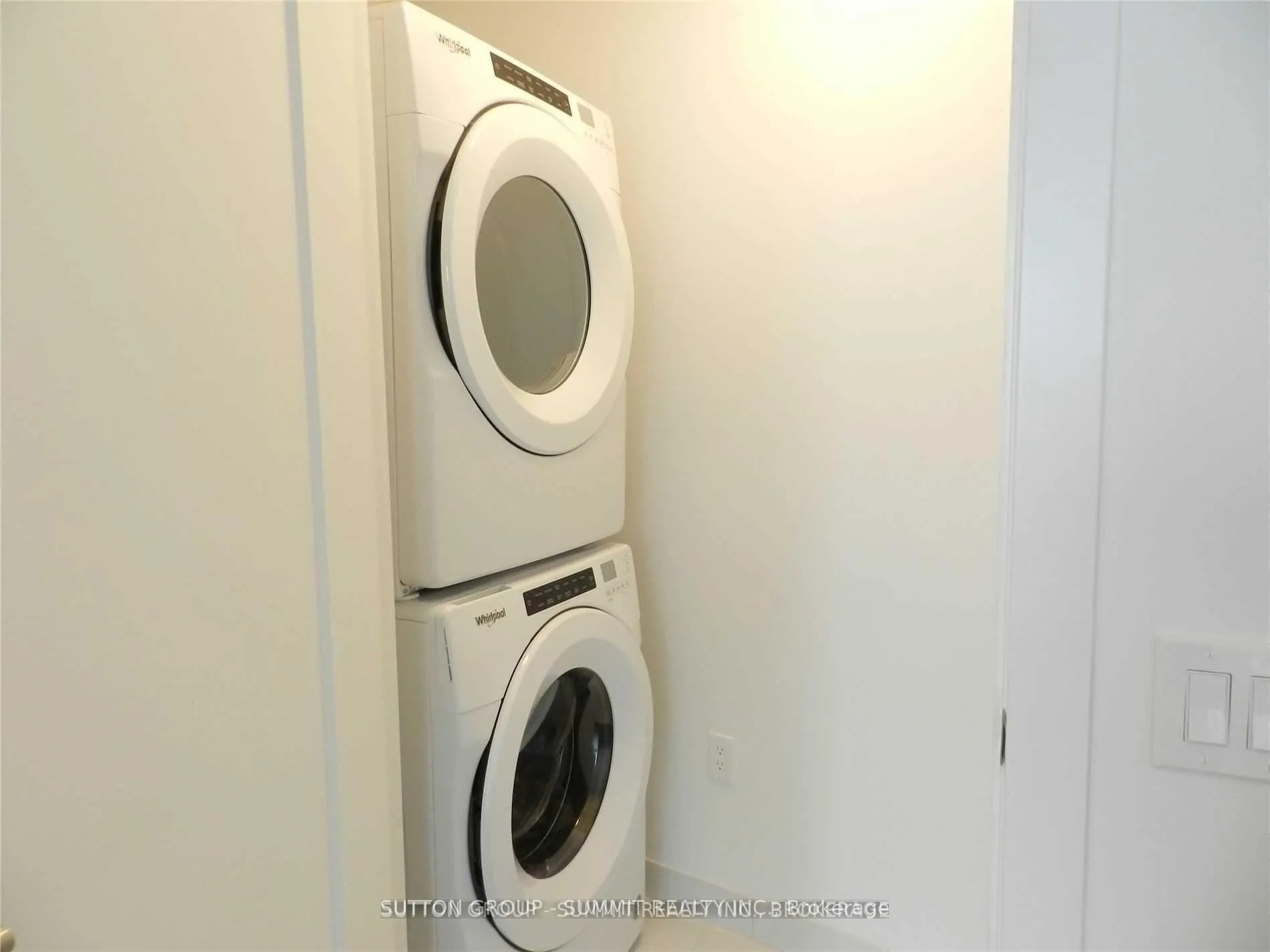 Photo 8 of Unit 6213, 10 York Street, Toronto, Waterfront Communities — HOMEH