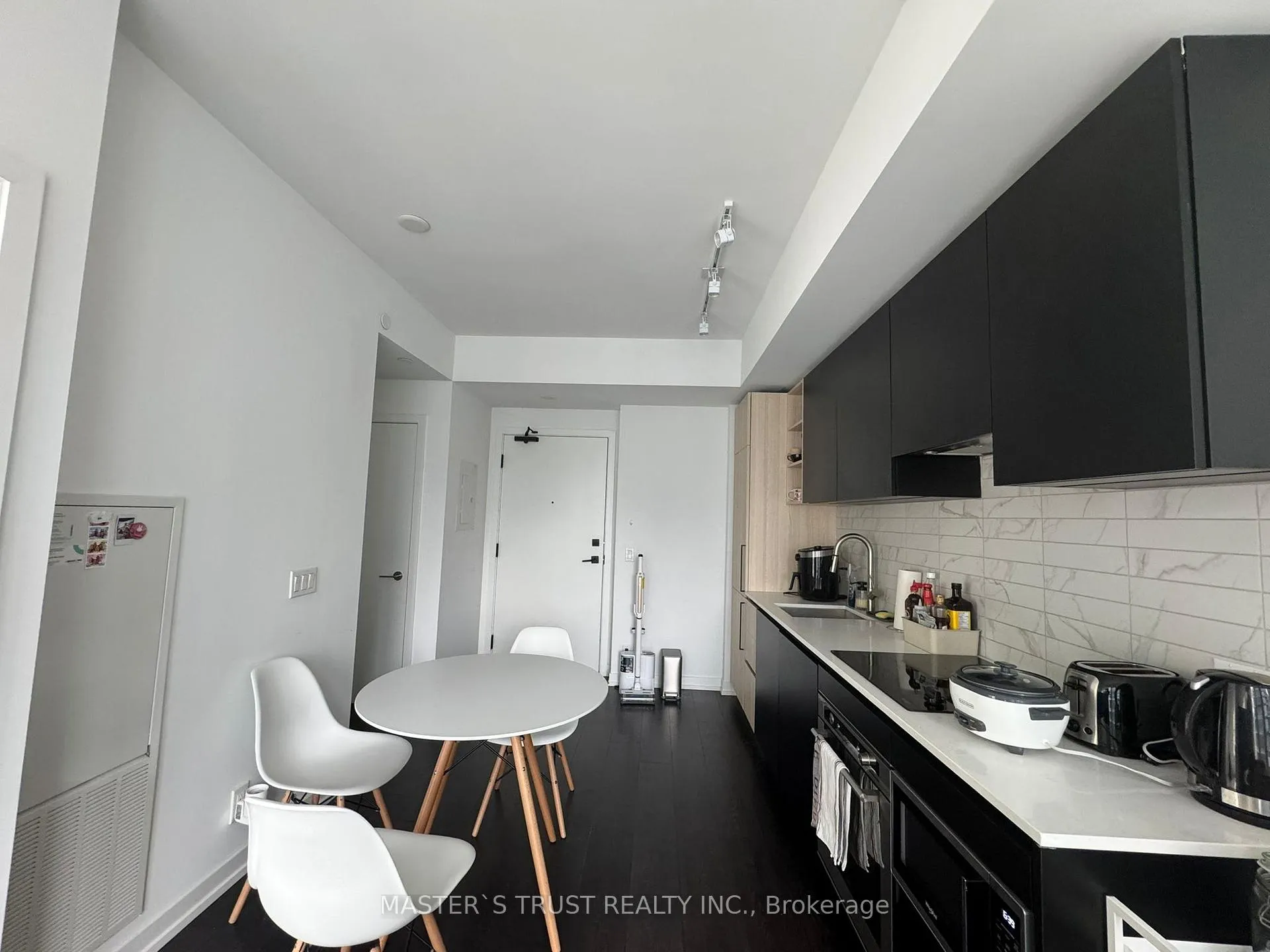 Photo 2 of Unit #5008, 55 Mercer St Common, Toronto, Waterfront Communities — HOMEH