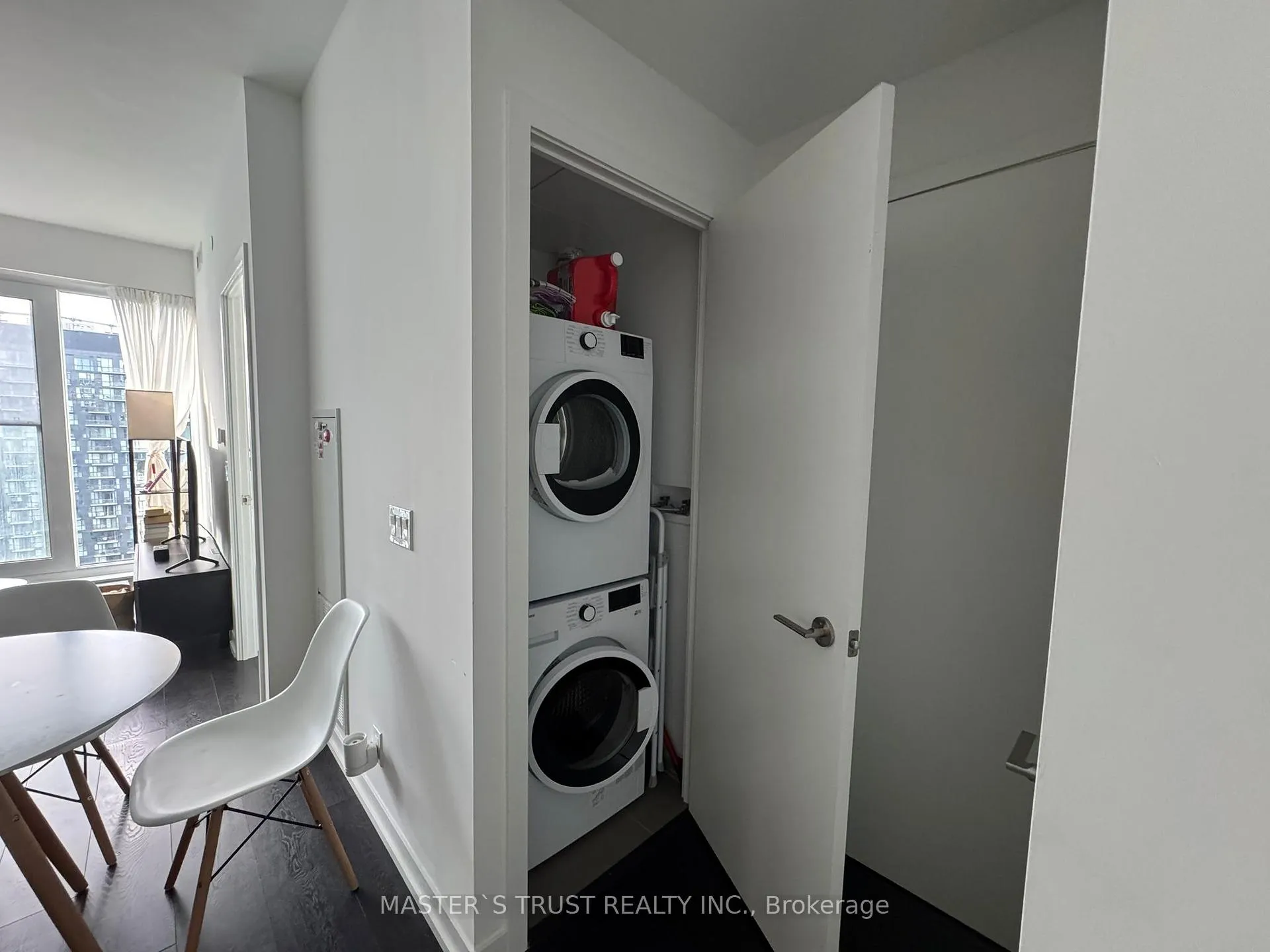 Photo 4 of Unit #5008, 55 Mercer St Common, Toronto, Waterfront Communities — HOMEH