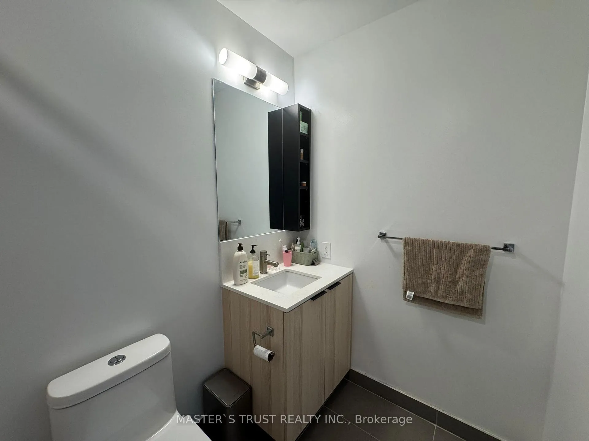 Photo 7 of Unit #5008, 55 Mercer St Common, Toronto, Waterfront Communities — HOMEH
