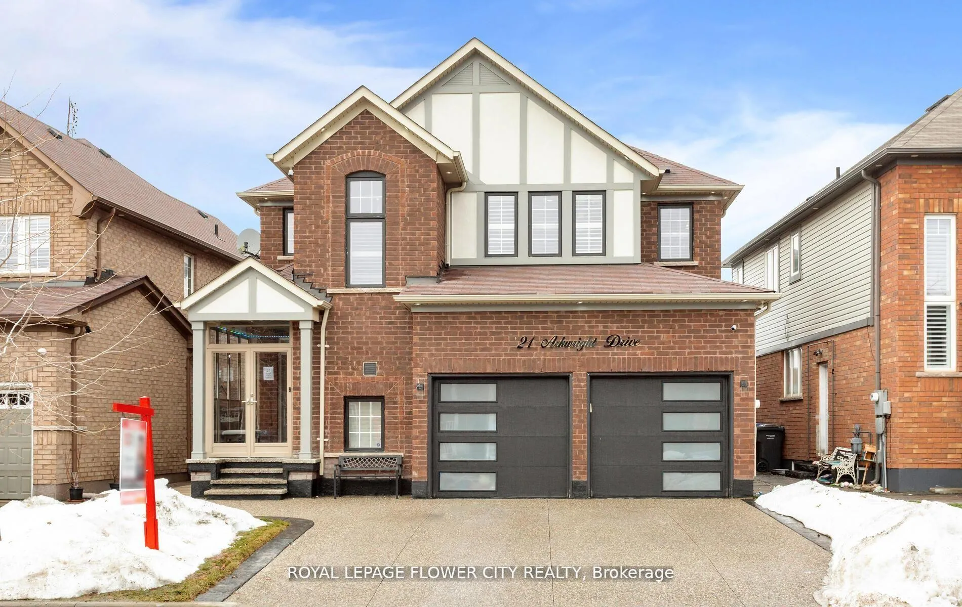 Photo 2 of 21 Arkwright Drive, Brampton, Northwest Brampton — HOMEH