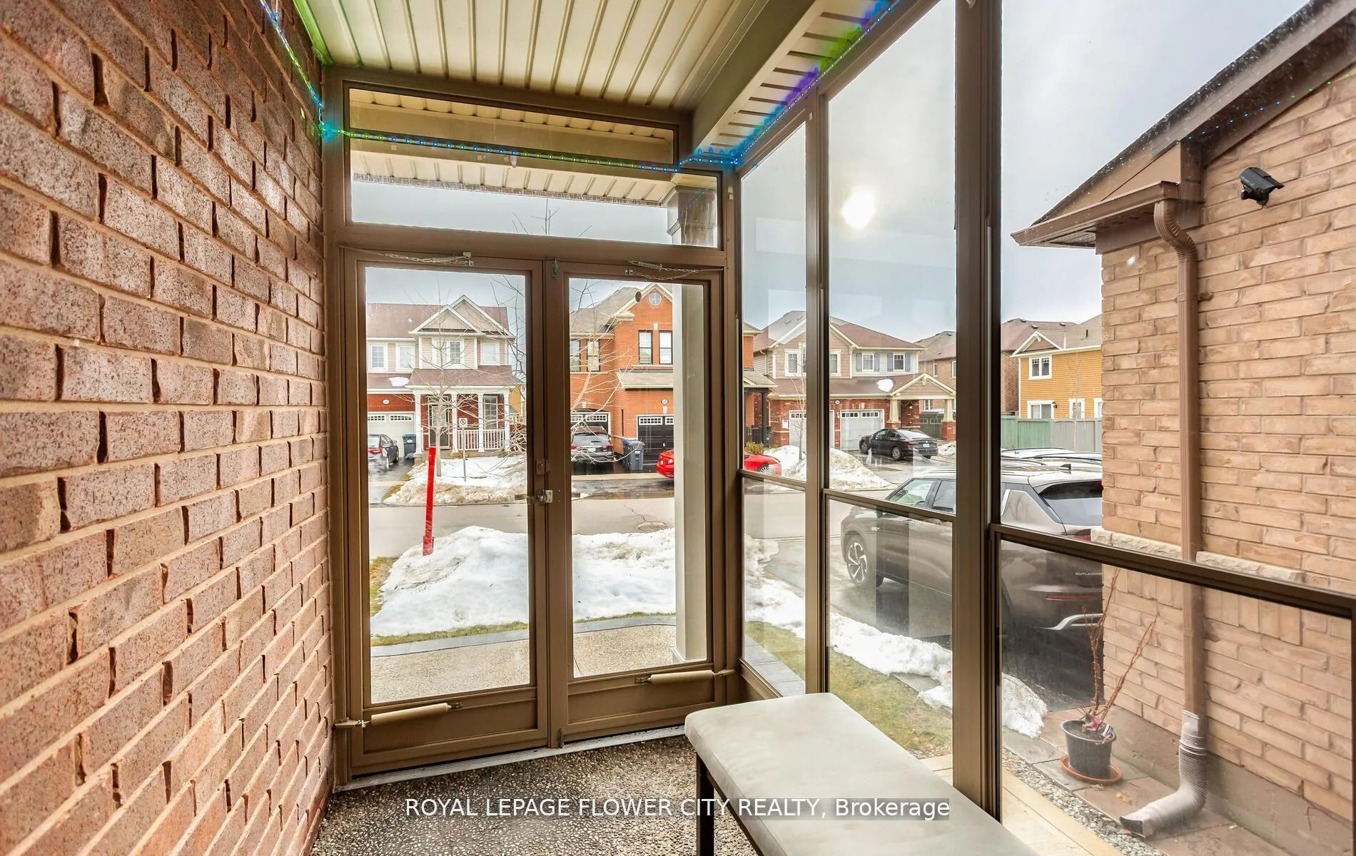 Photo 6 of 21 Arkwright Drive, Brampton, Northwest Brampton — HOMEH