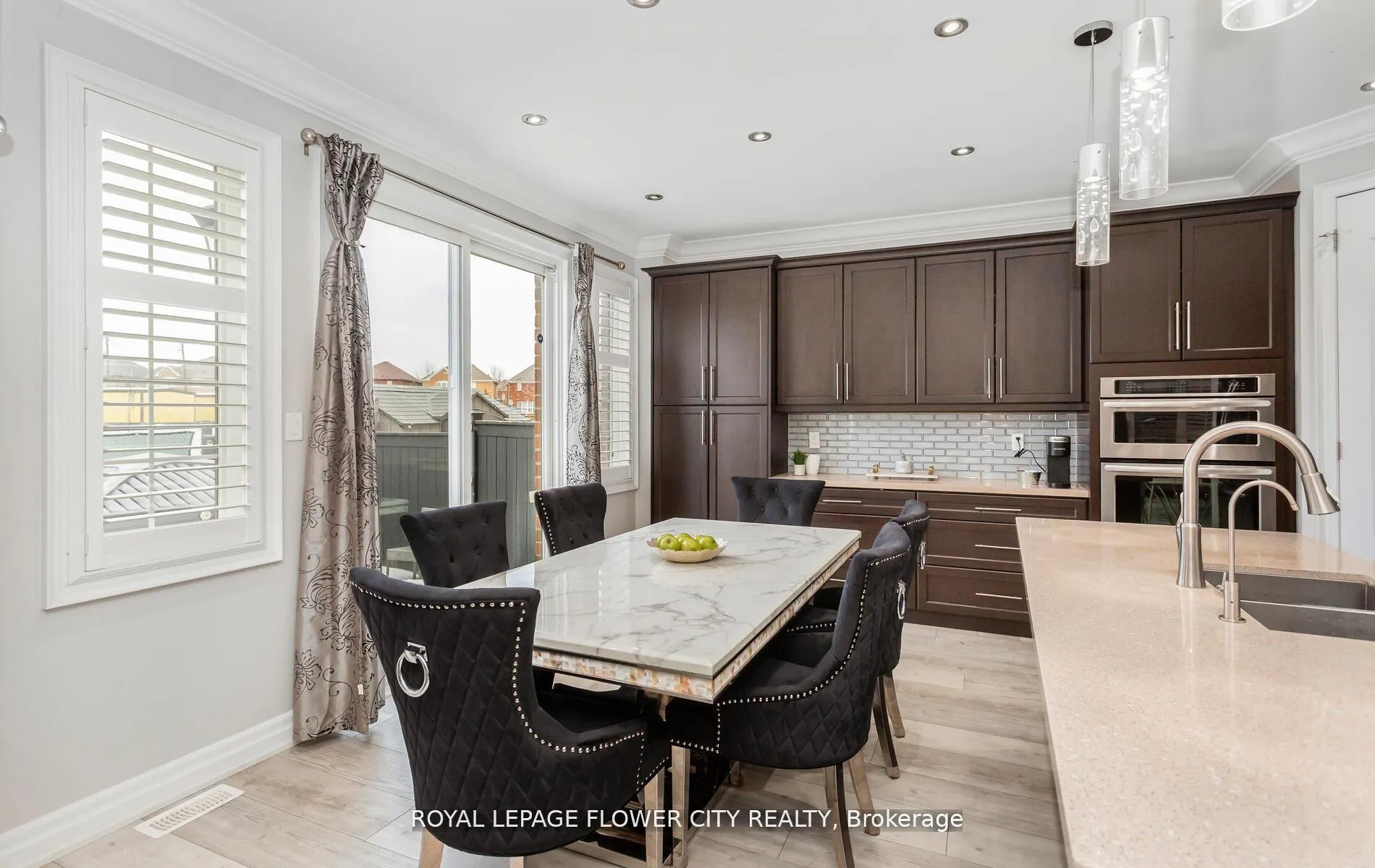 Photo 22 of 21 Arkwright Drive, Brampton, Northwest Brampton — HOMEH