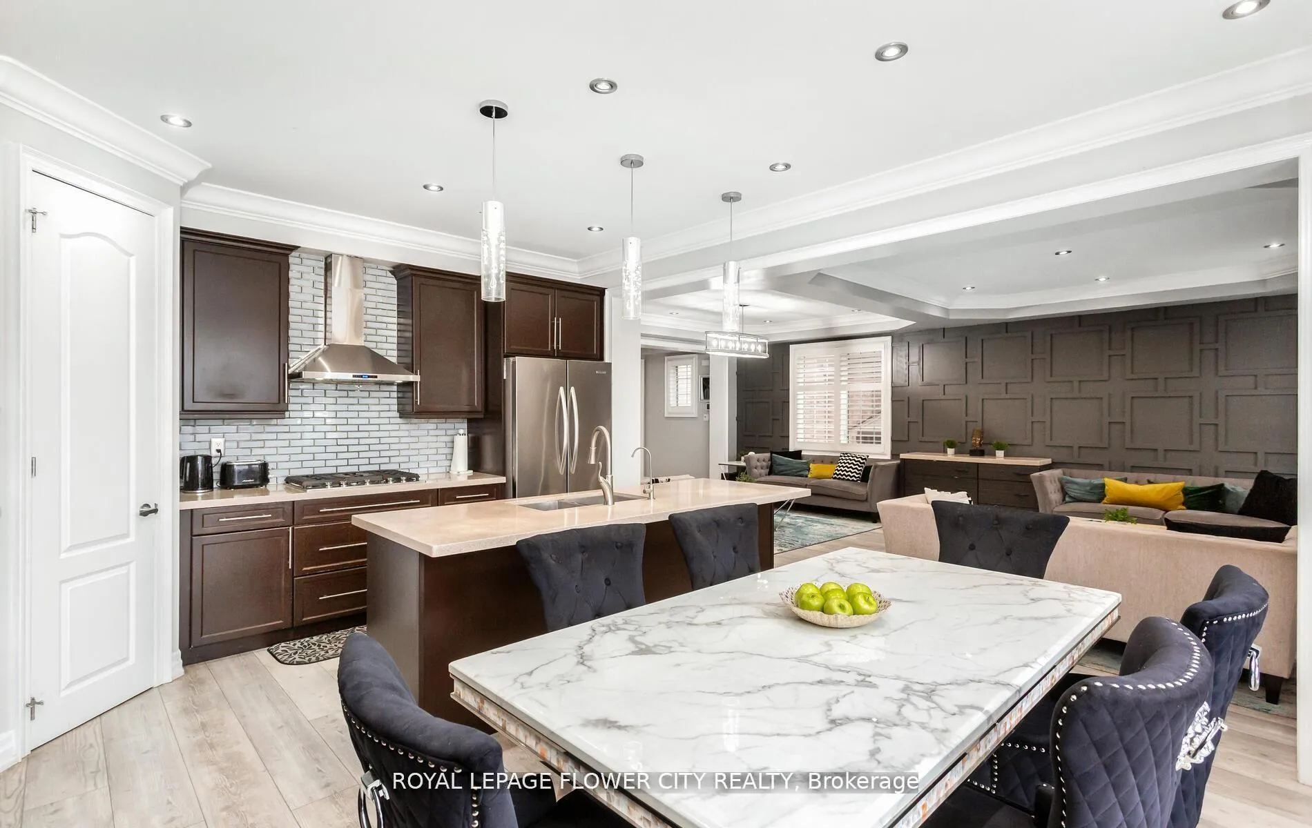 Photo 25 of 21 Arkwright Drive, Brampton, Northwest Brampton — HOMEH