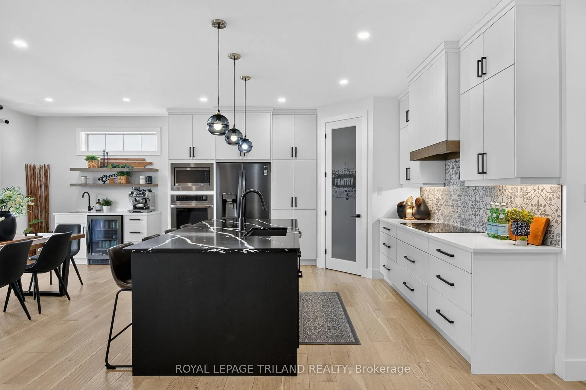 Photo 14 of 1757 Upper West Avenue, London, South B — HOMEH