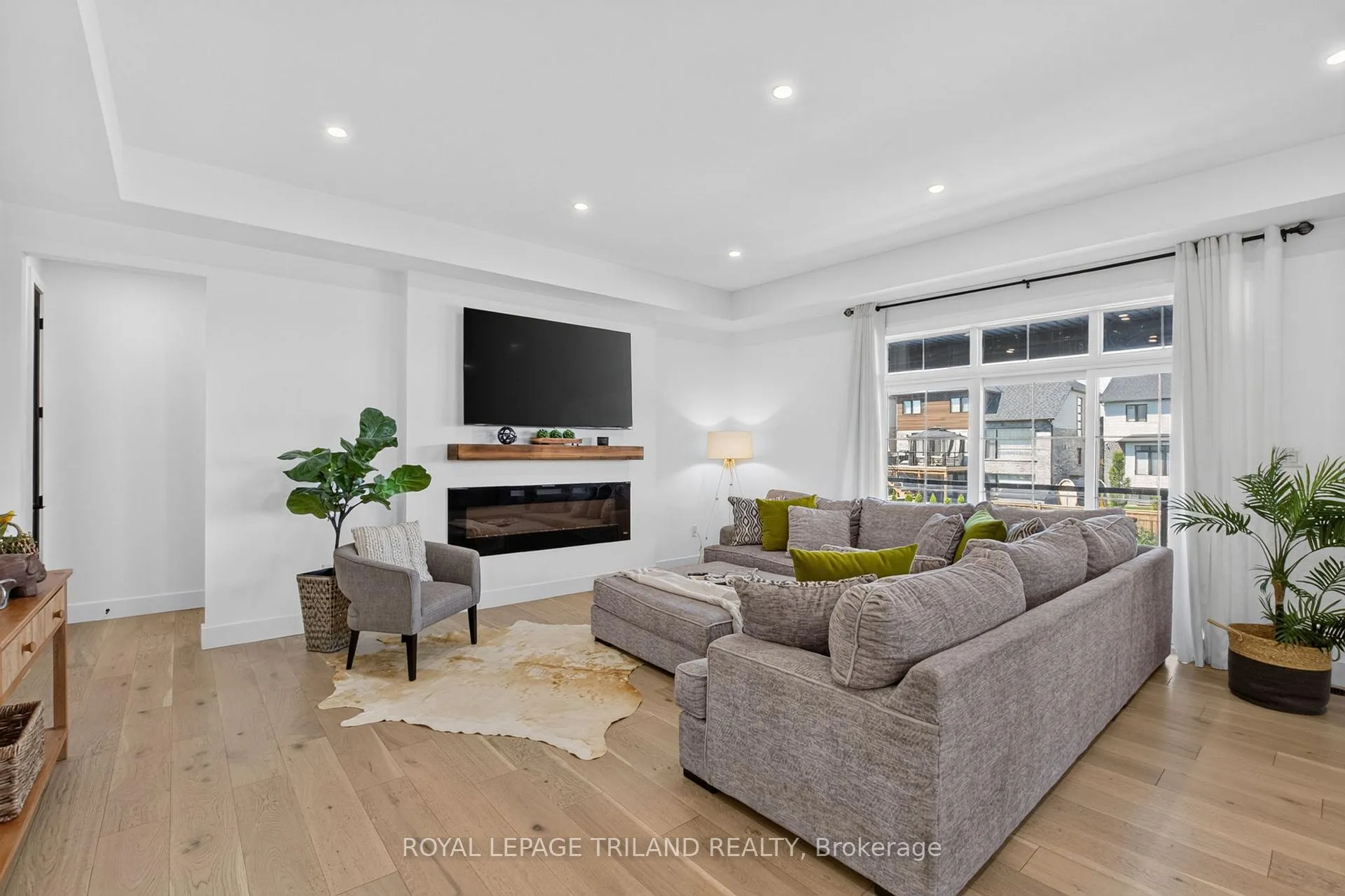Photo 21 of 1757 Upper West Avenue, London, South B — HOMEH