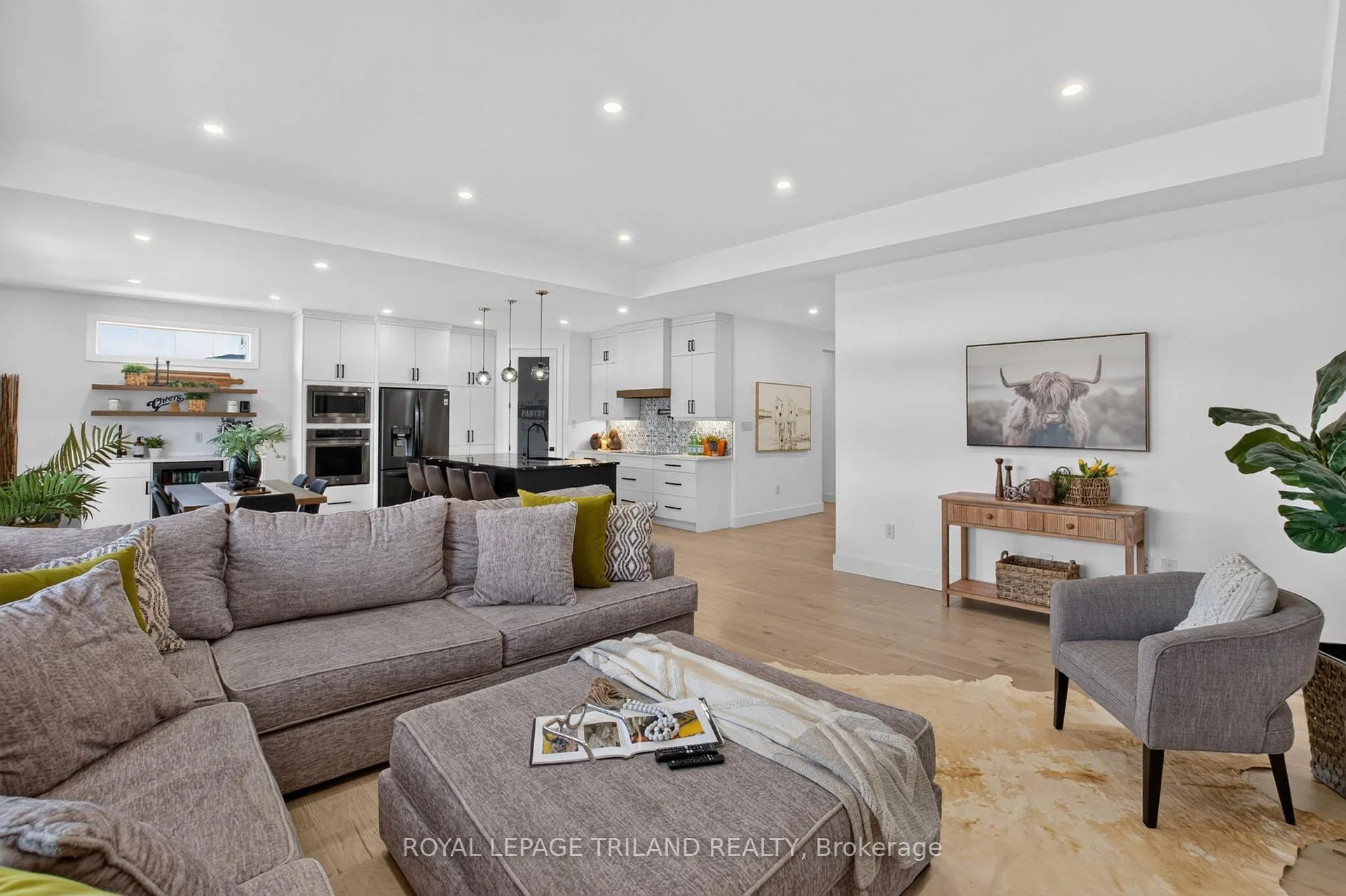 Photo 23 of 1757 Upper West Avenue, London, South B — HOMEH