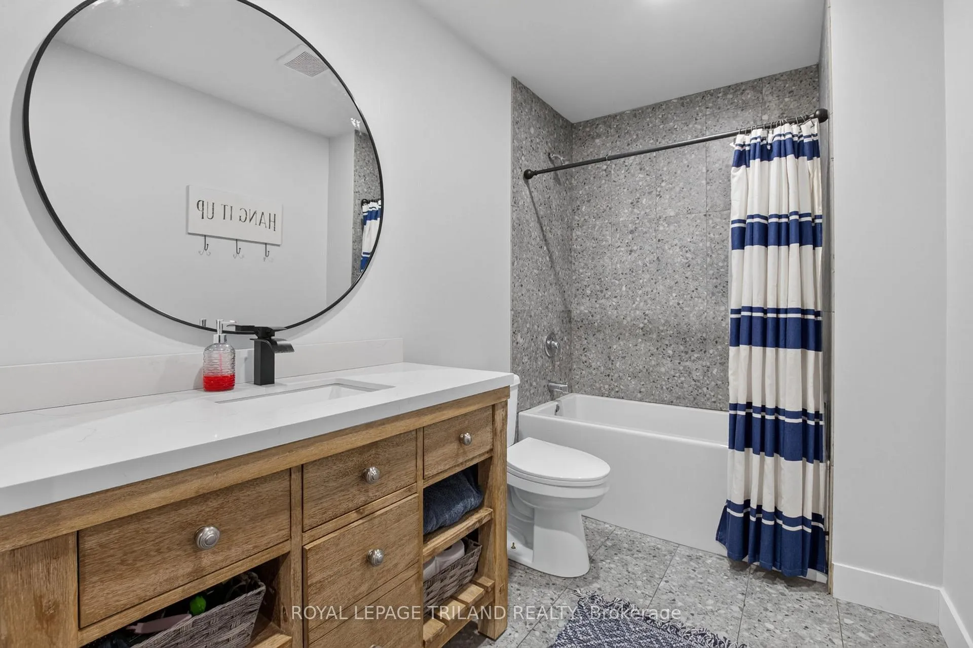 Photo 39 of 1757 Upper West Avenue, London, South B — HOMEH