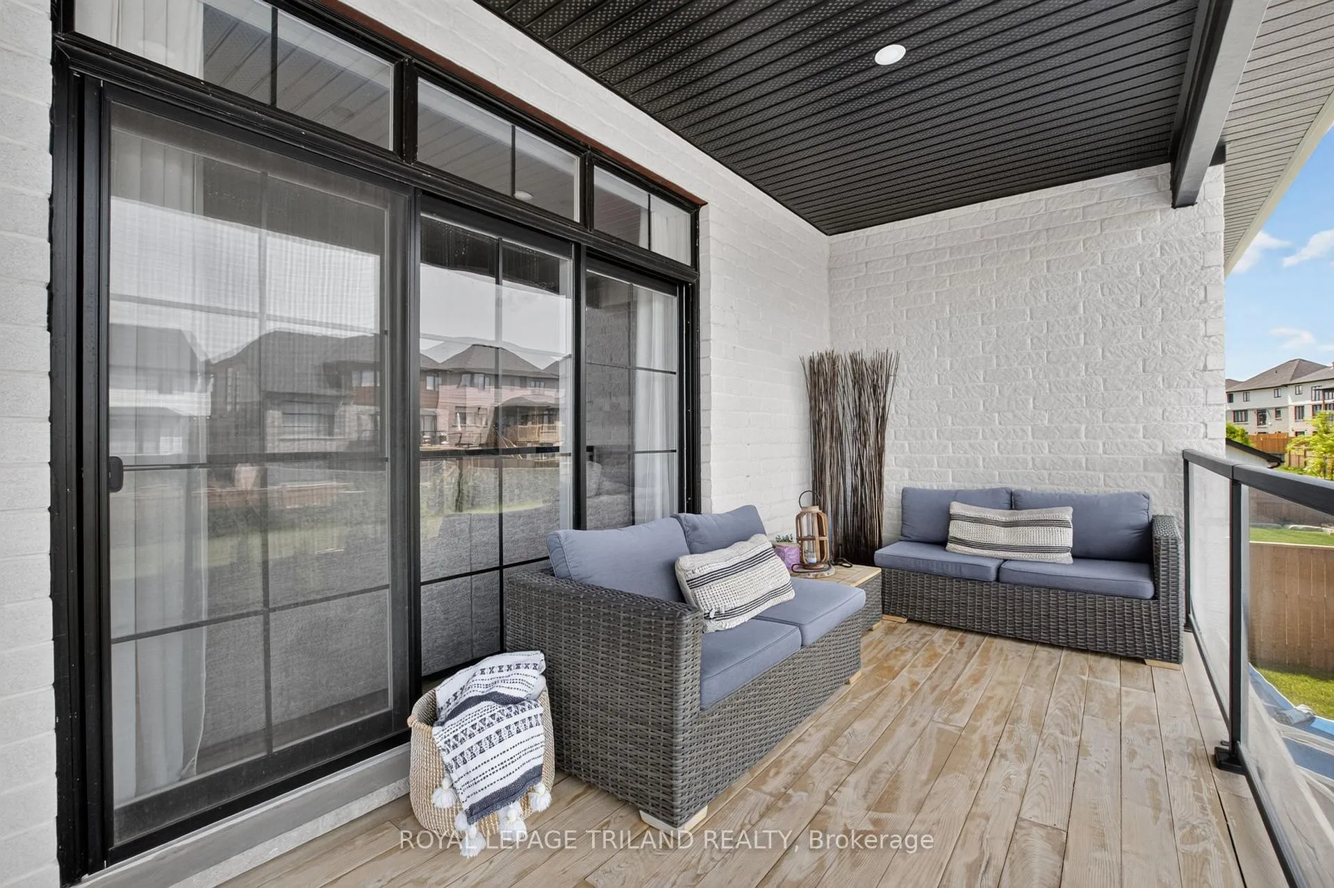 Photo 42 of 1757 Upper West Avenue, London, South B — HOMEH