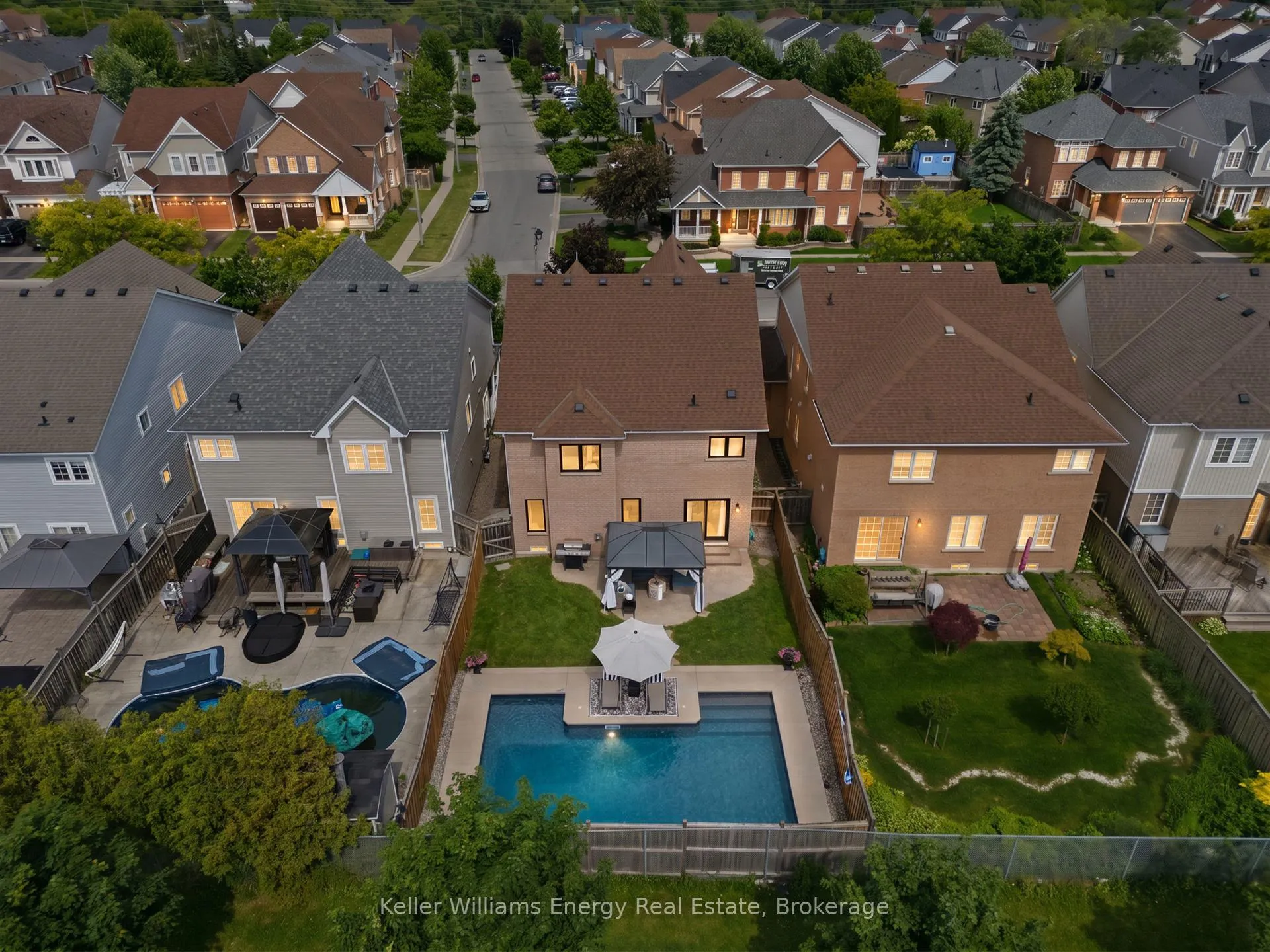 Photo 2 of 1568 Arborwood Drive, Oshawa, Taunton — HOMEH