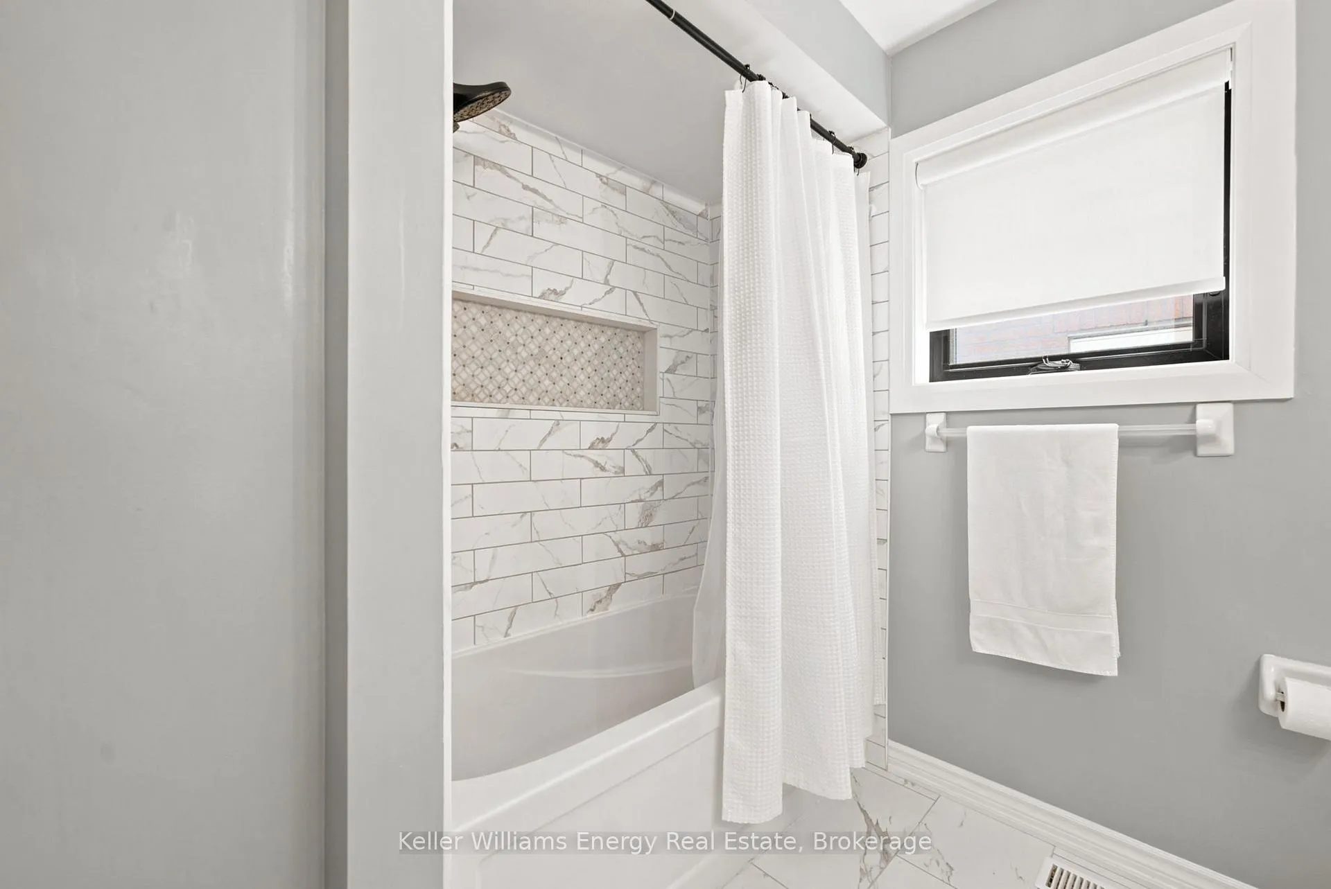 Photo 36 of 1568 Arborwood Drive, Oshawa, Taunton — HOMEH
