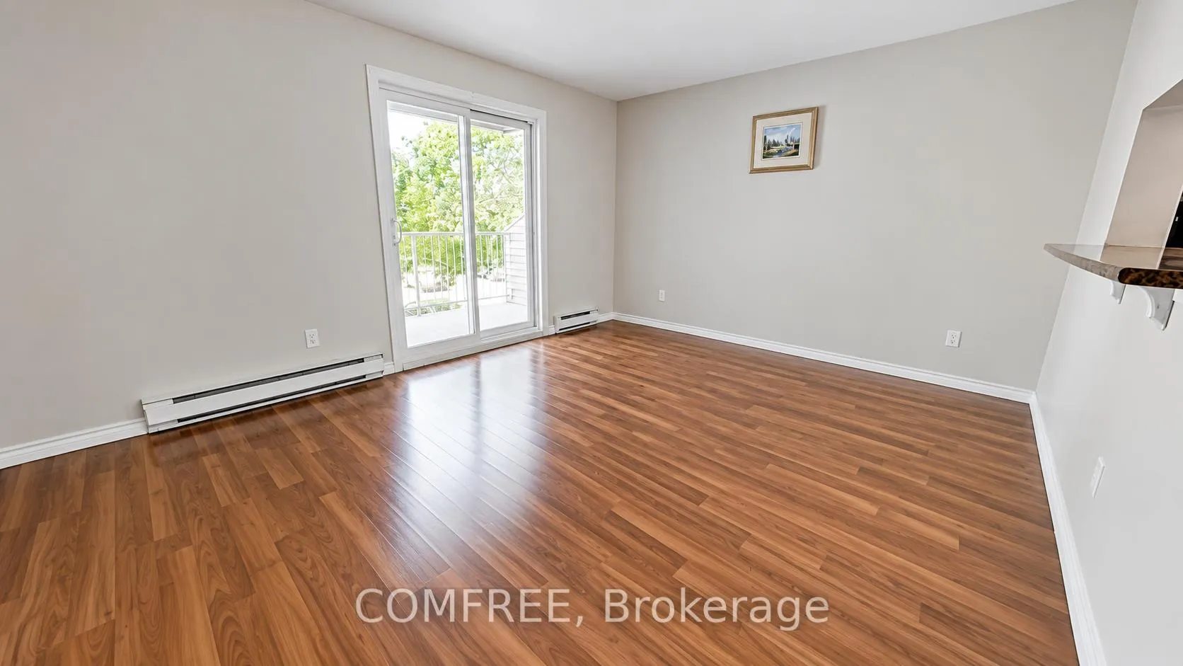 Photo 2 of Unit 214, 270 Brittany Drive, Ottawa, Viscount Alexander Park — HOMEH