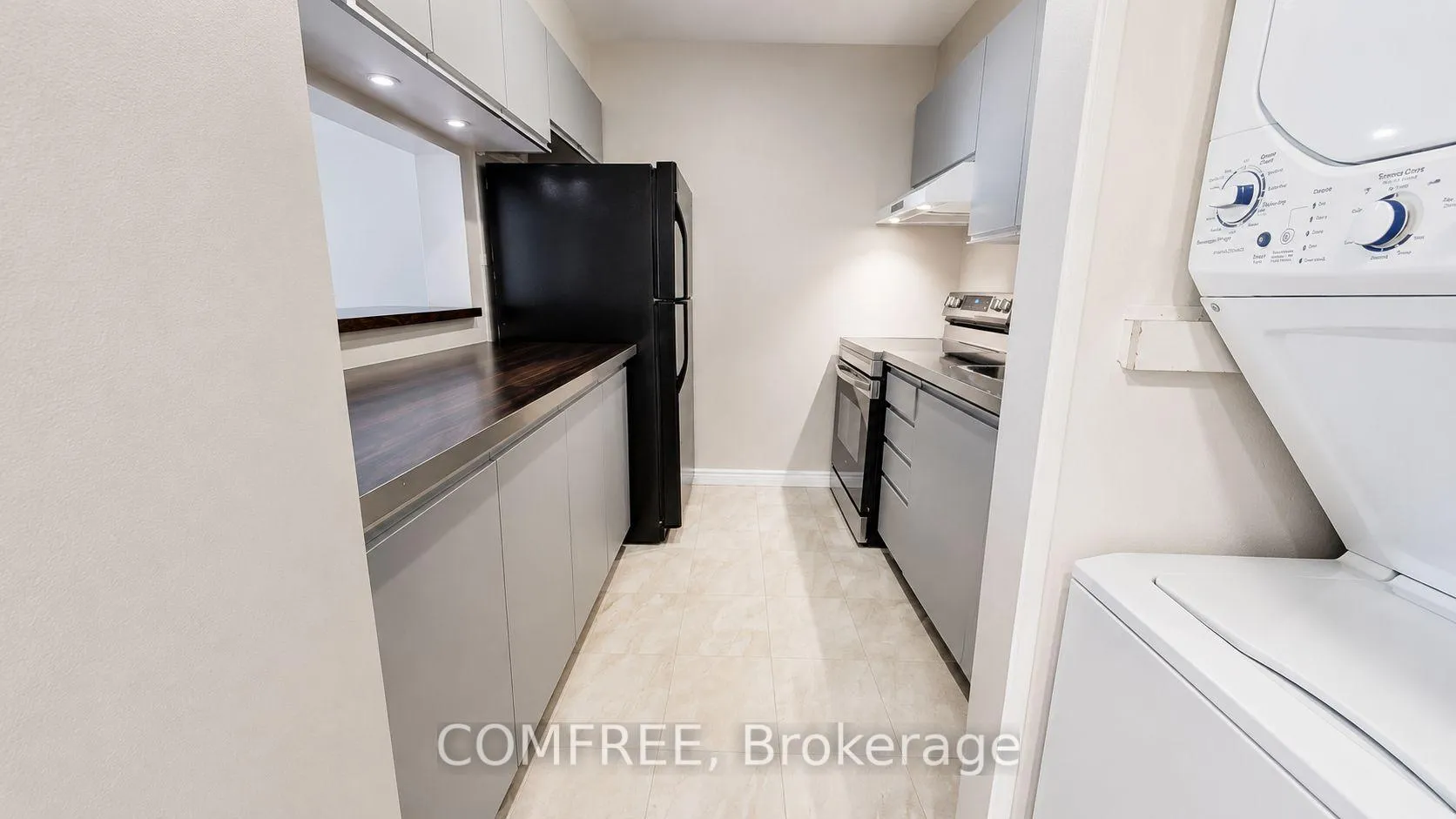 Photo 4 of Unit 214, 270 Brittany Drive, Ottawa, Viscount Alexander Park — HOMEH