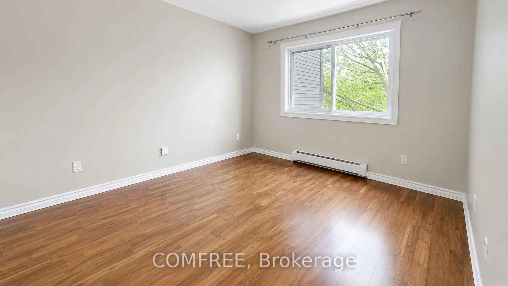 Photo 8 of Unit 214, 270 Brittany Drive, Ottawa, Viscount Alexander Park — HOMEH