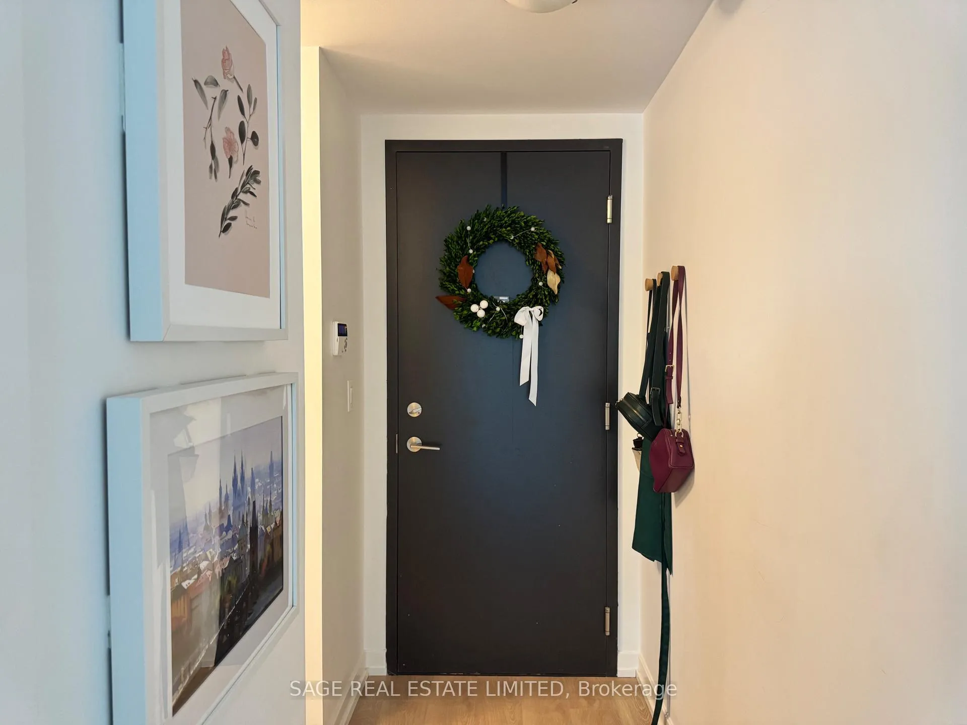 Photo 2 of Unit 405, 377 Madison Avenue, Toronto, Casa Loma — HOMEH