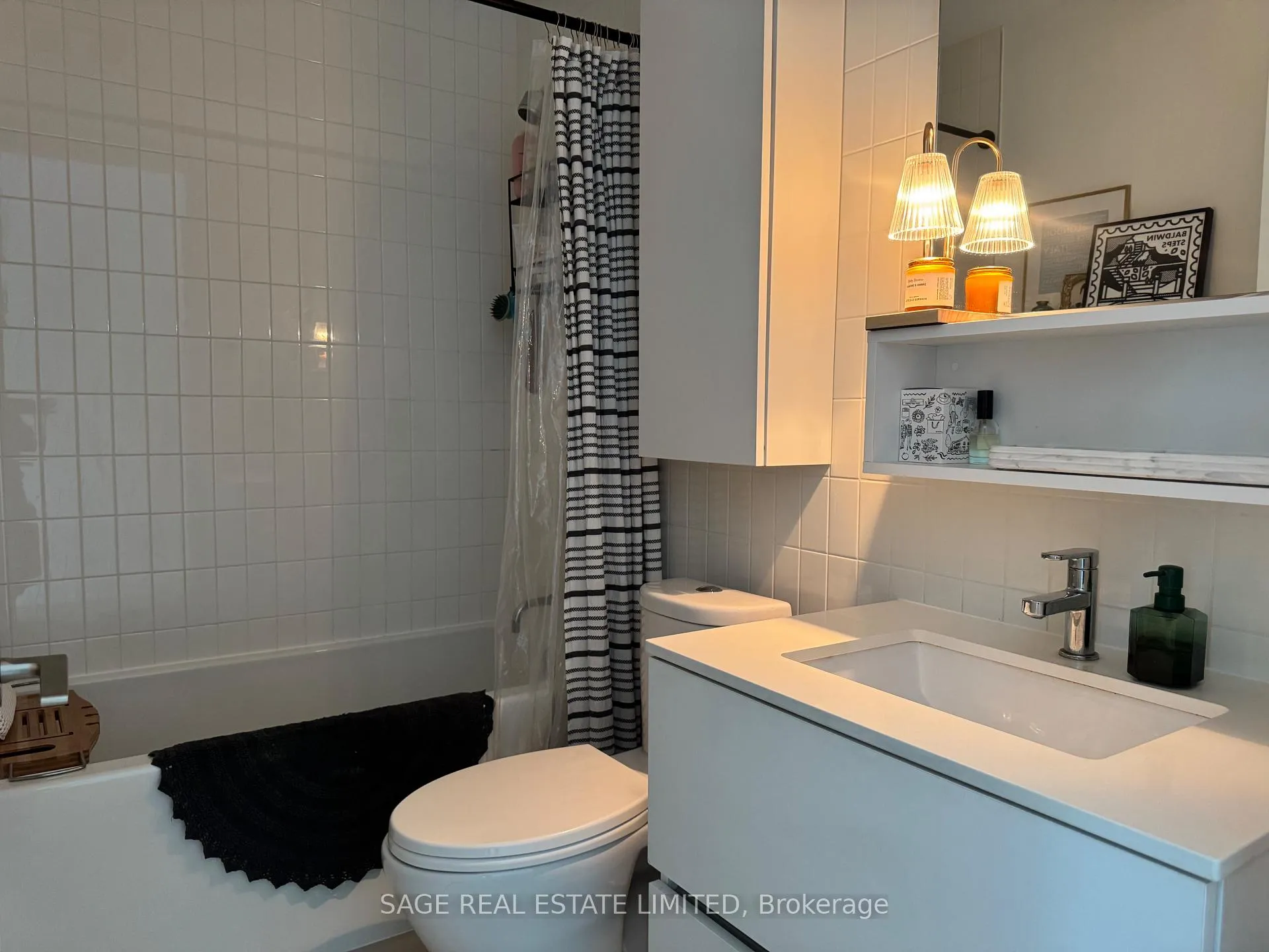 Photo 7 of Unit 405, 377 Madison Avenue, Toronto, Casa Loma — HOMEH
