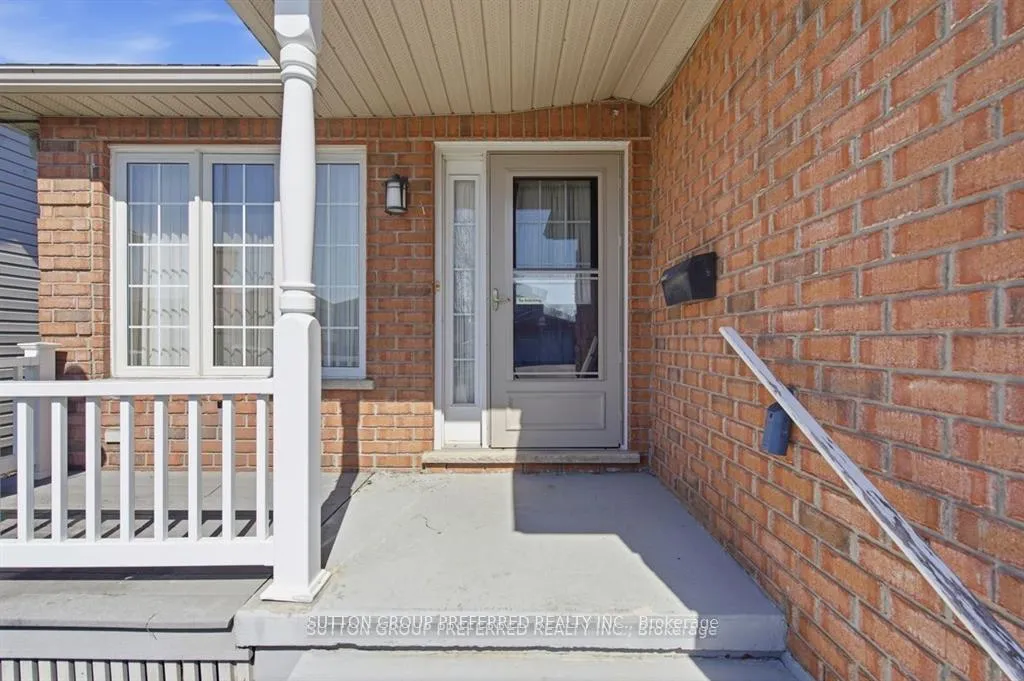 Photo 4 of 64 Willow Crescent, Strathroy-Caradoc, SE — HOMEH