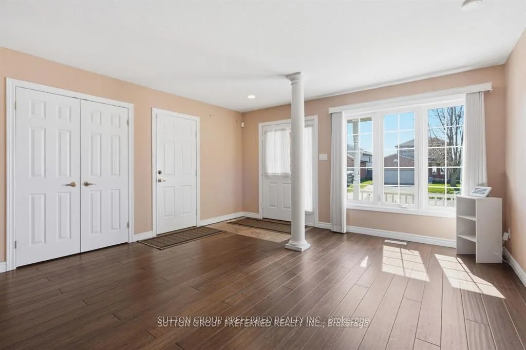 Photo 9 of 64 Willow Crescent, Strathroy-Caradoc, SE — HOMEH