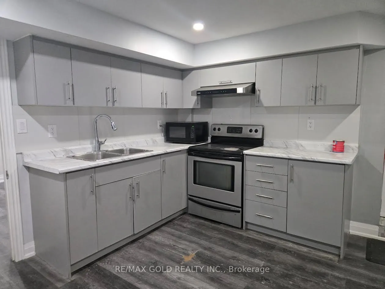 Photo 2 of 47 Mikado Crescent, Brampton, Central Park — HOMEH