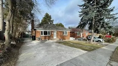 Photo 1 of 10 Beattie Avenue, Etobicoke, Elms-Old Rexdale — HOMEH
