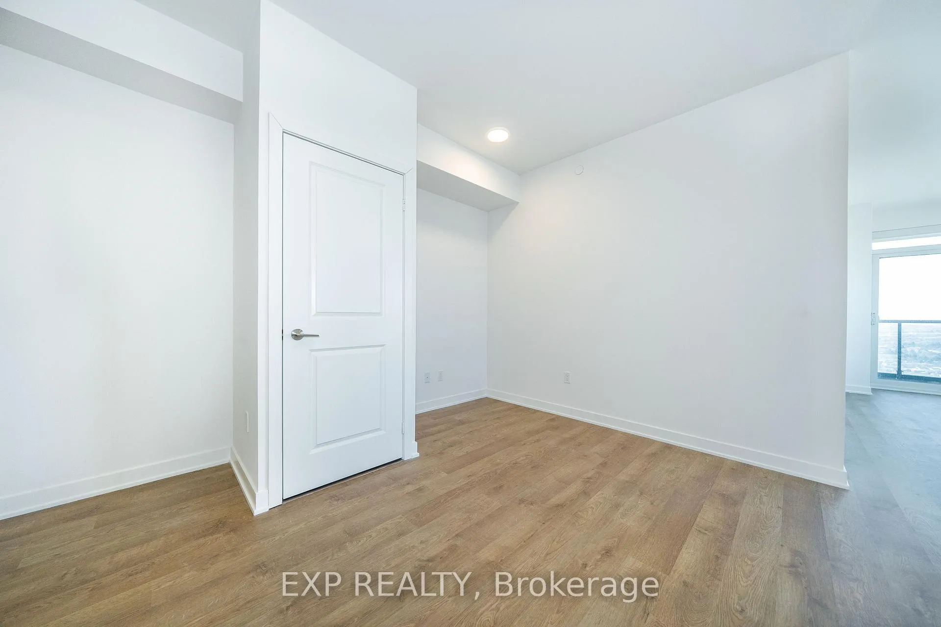 Photo 13 of Unit A2205, 30 Upper Mall Way, Vaughan, Brownridge — HOMEH
