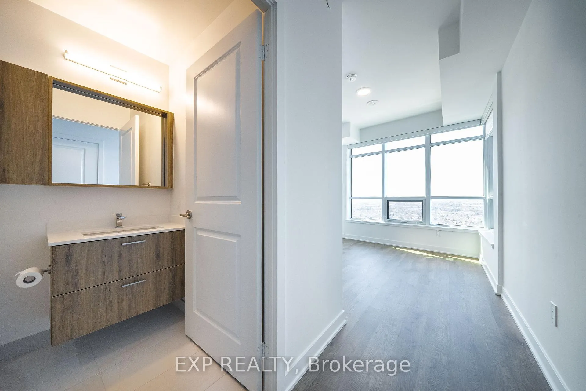 Photo 24 of Unit A2205, 30 Upper Mall Way, Vaughan, Brownridge — HOMEH