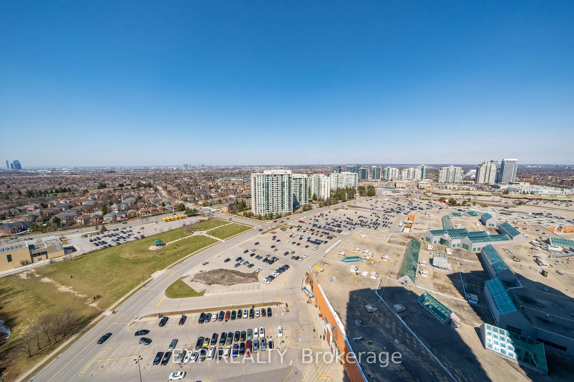 Photo 31 of Unit A2205, 30 Upper Mall Way, Vaughan, Brownridge — HOMEH