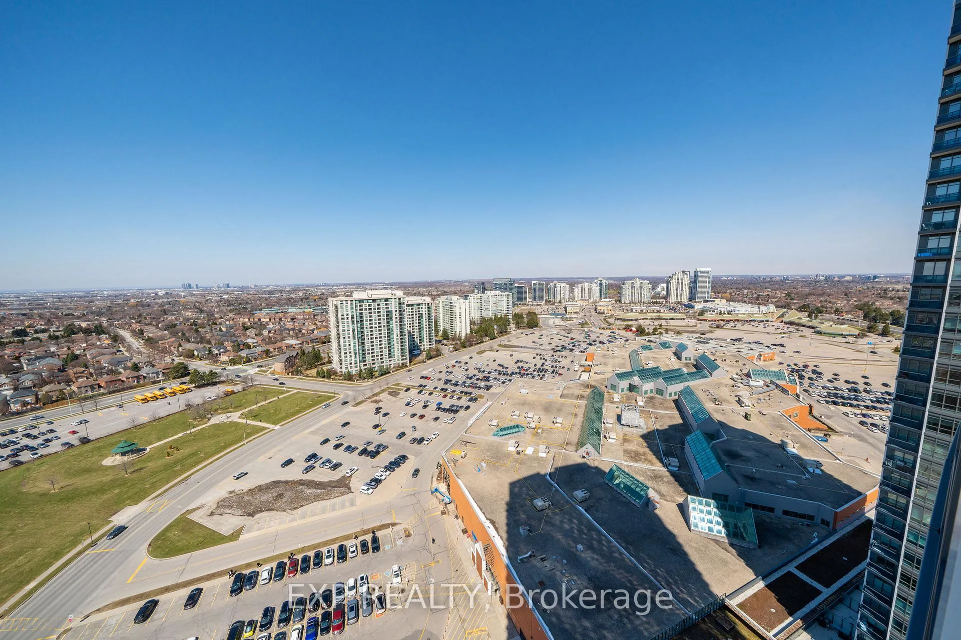 Photo 34 of Unit A2205, 30 Upper Mall Way, Vaughan, Brownridge — HOMEH