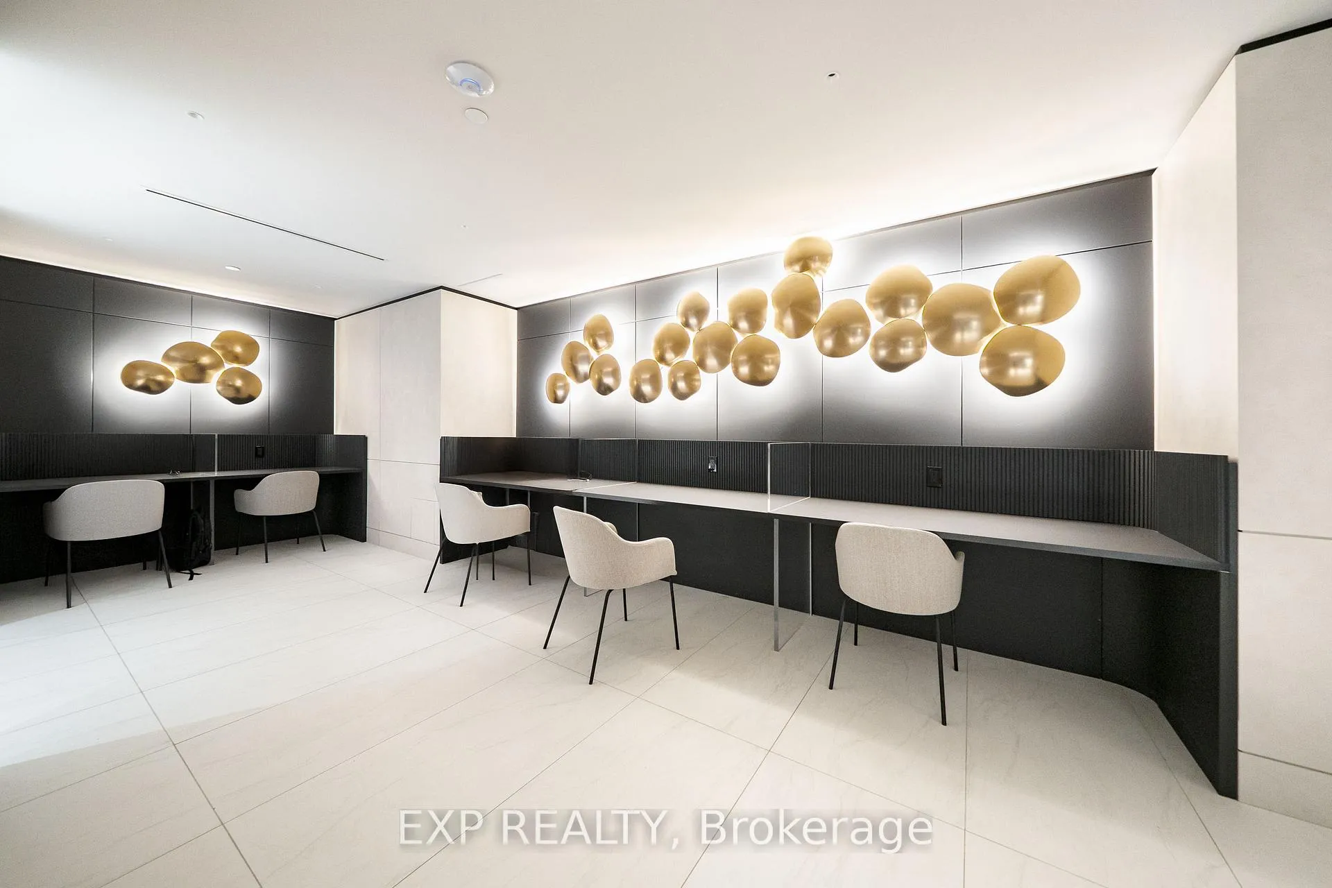 Photo 38 of Unit A2205, 30 Upper Mall Way, Vaughan, Brownridge — HOMEH