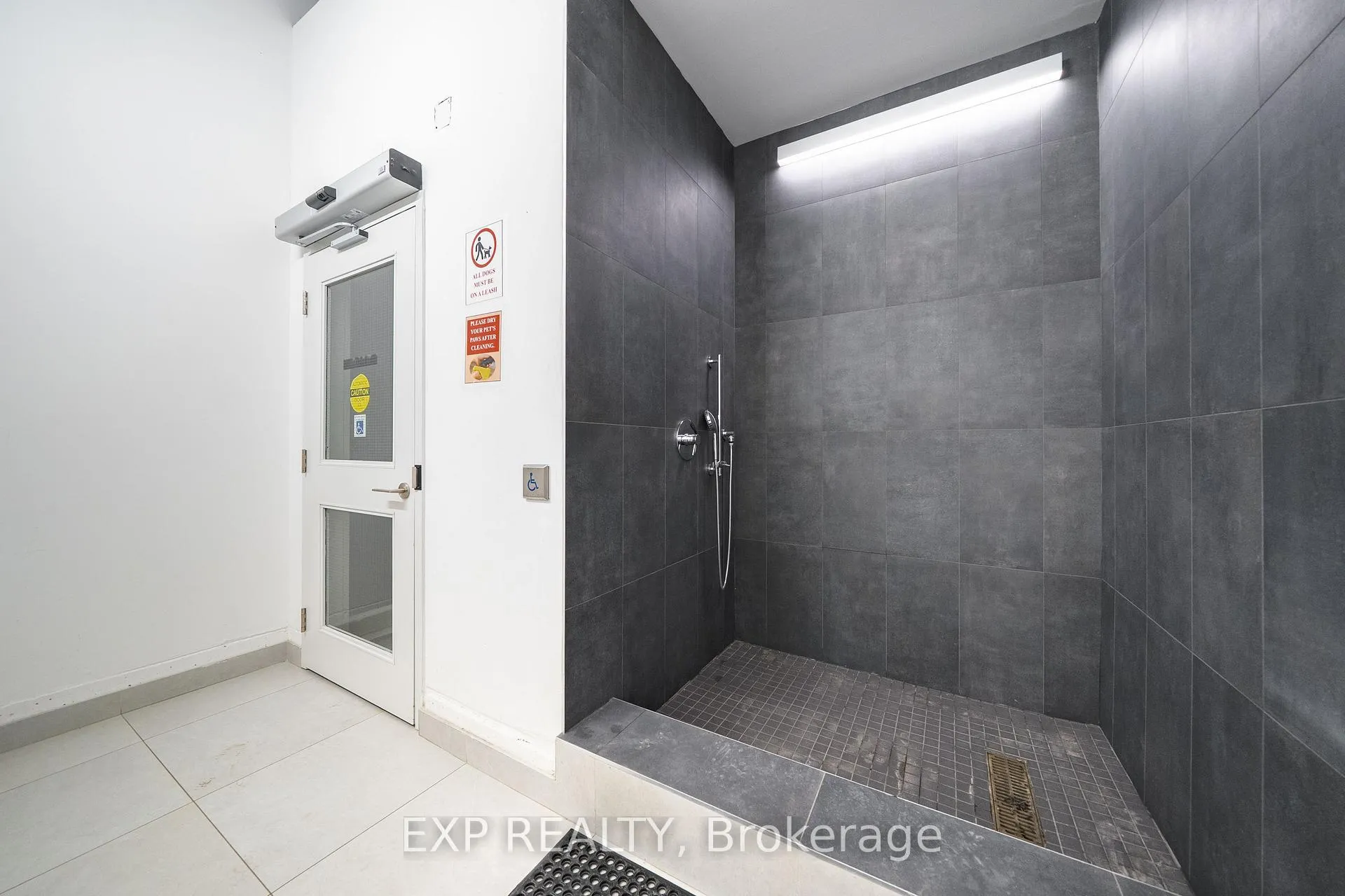 Photo 39 of Unit A2205, 30 Upper Mall Way, Vaughan, Brownridge — HOMEH