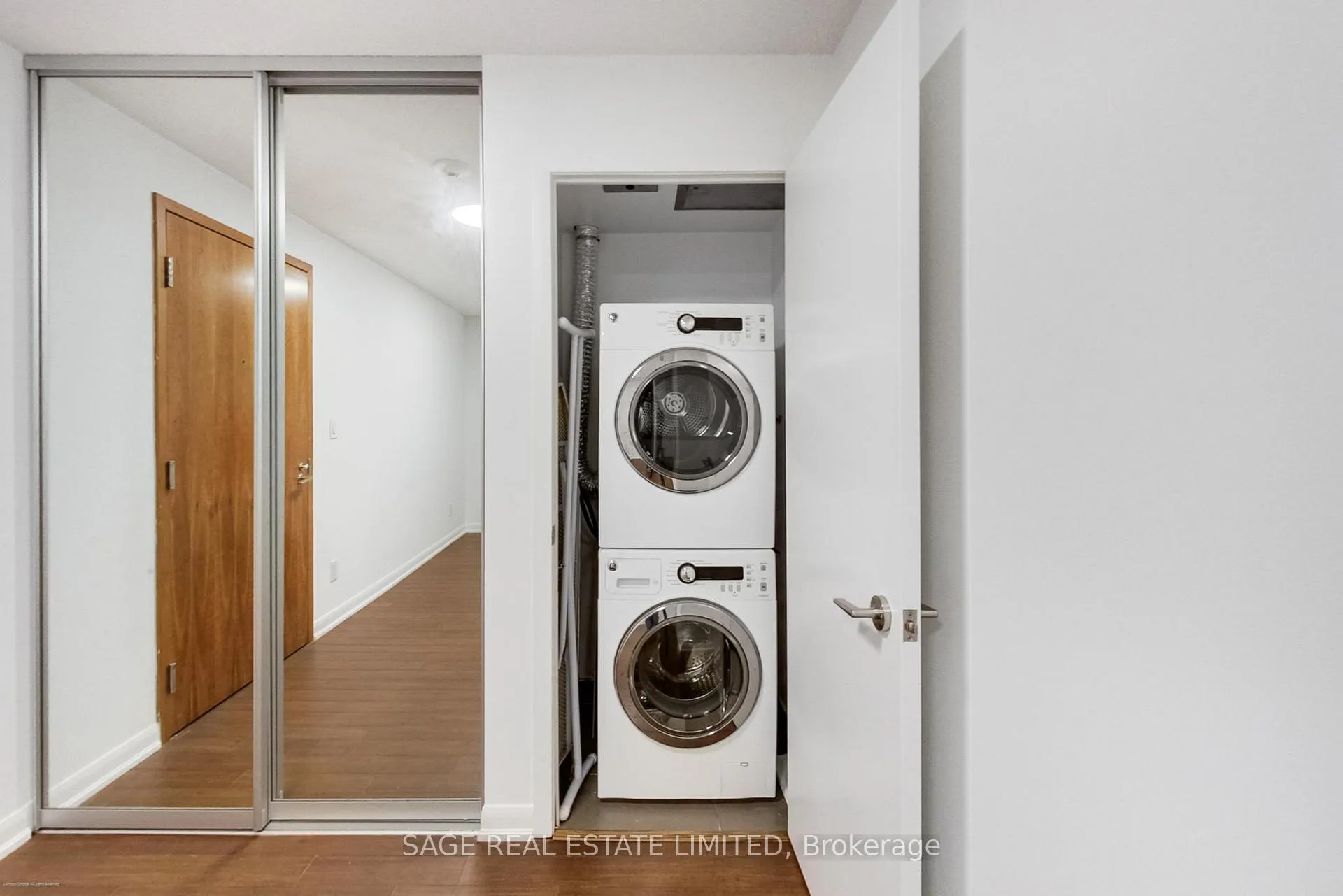 Photo 7 of Unit 210, 205 Frederick Street, Toronto, Moss Park — HOMEH