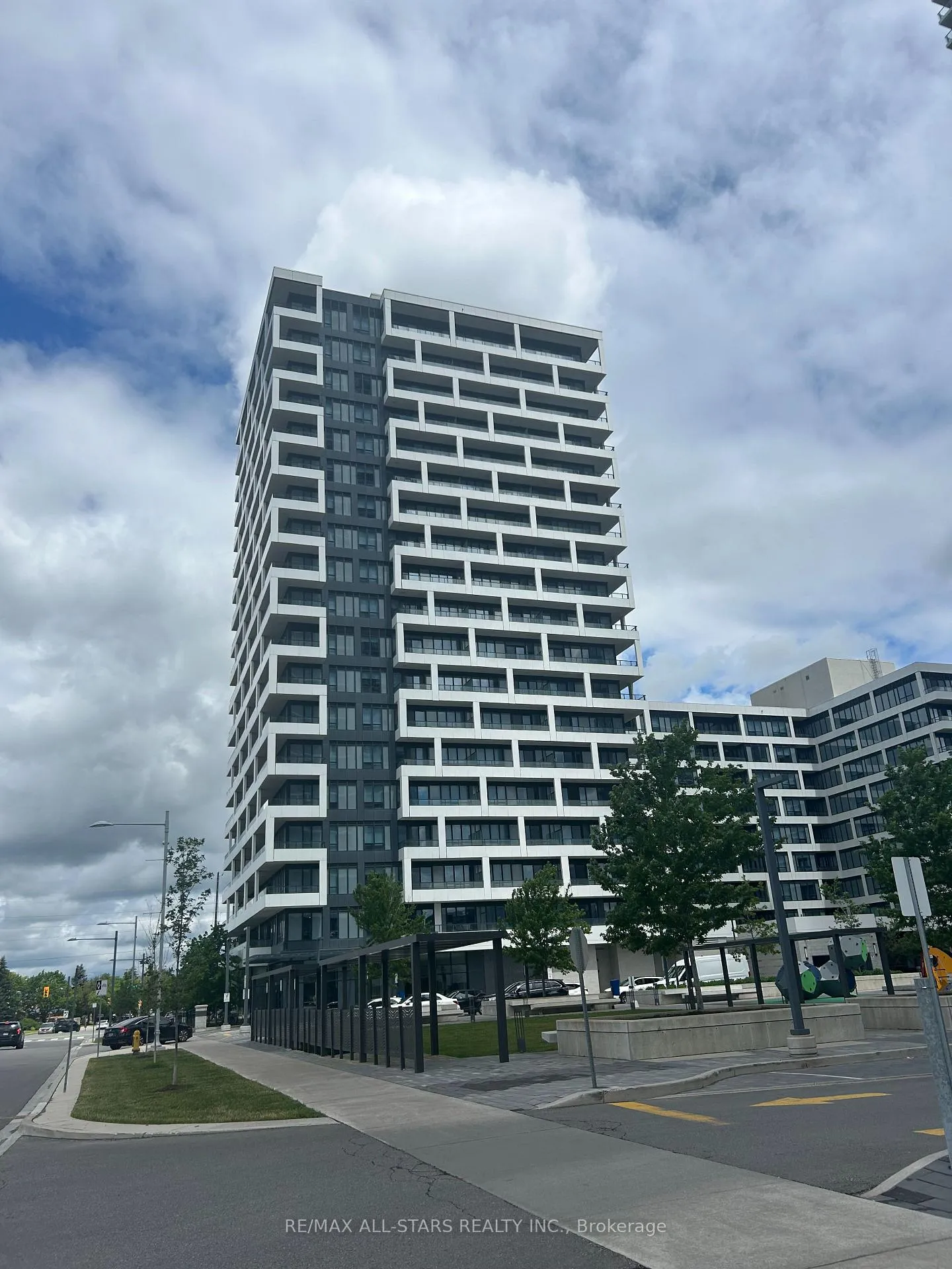 Front of Unit 809, 38 Water Walk Drive