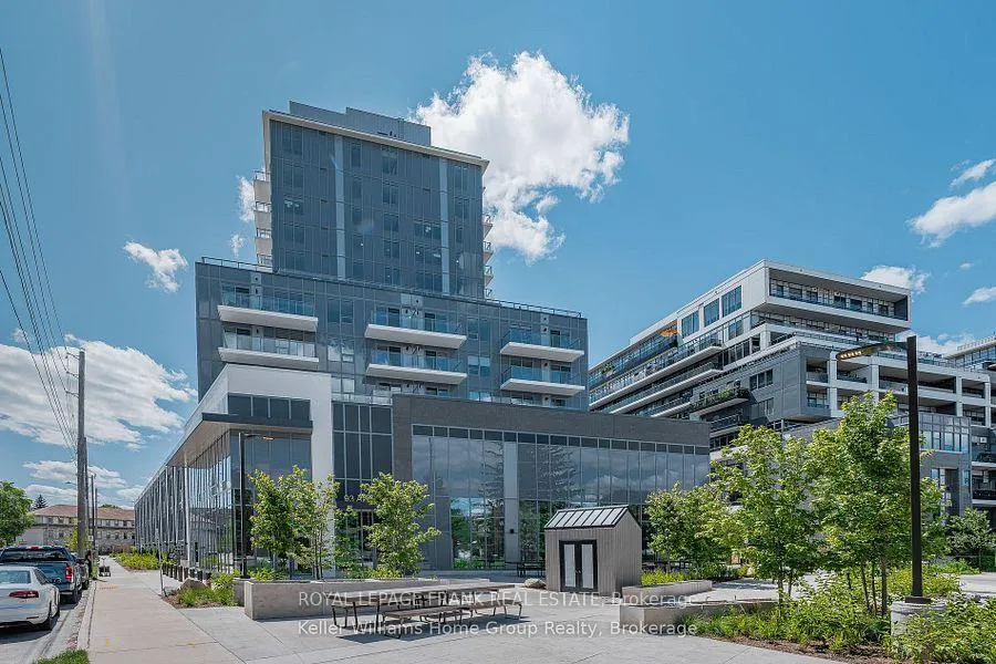 Front of Unit 903, 93 Arthur Street S