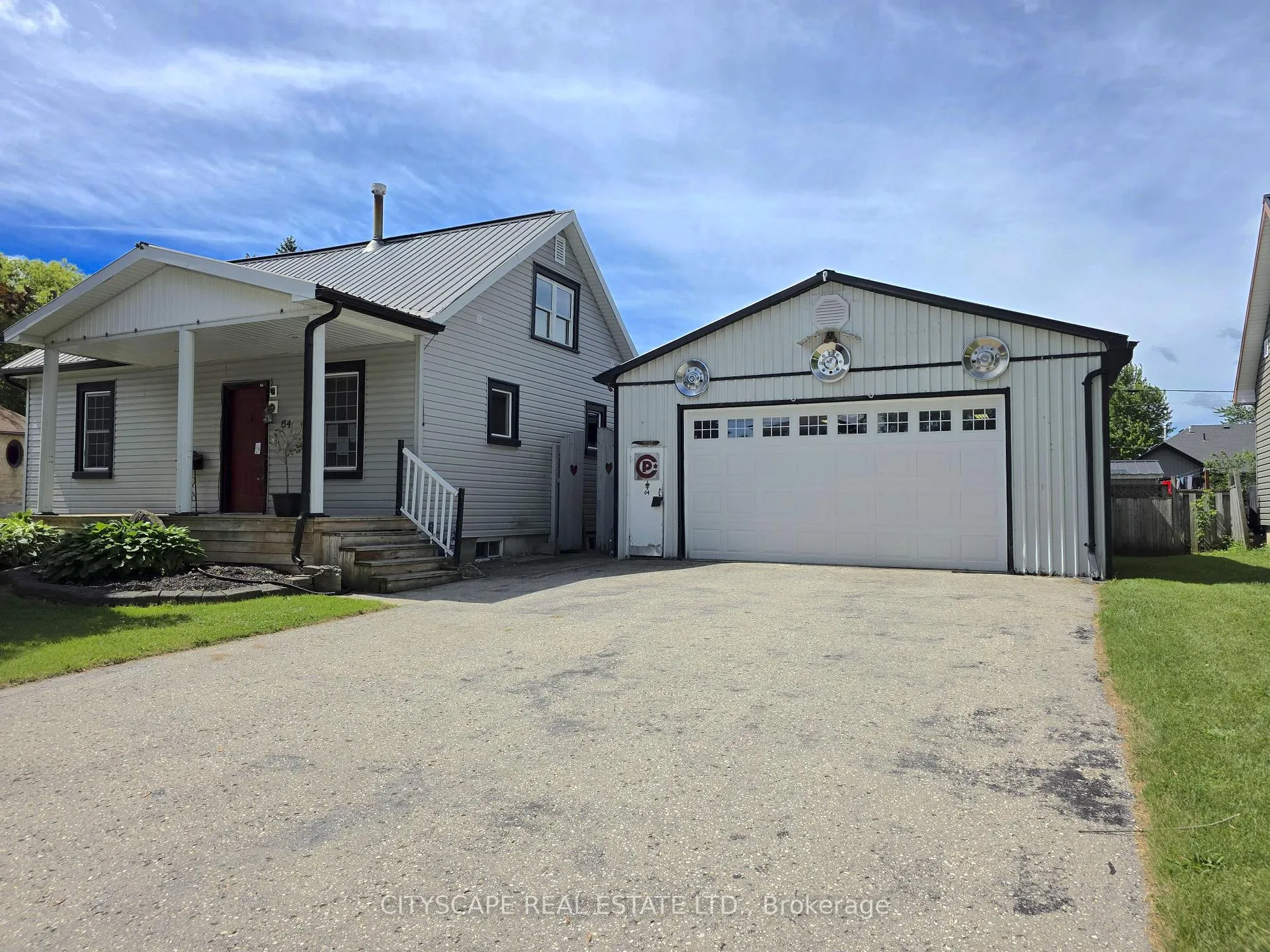 Photo 2 of 64 George Street S, Minto — HOMEH