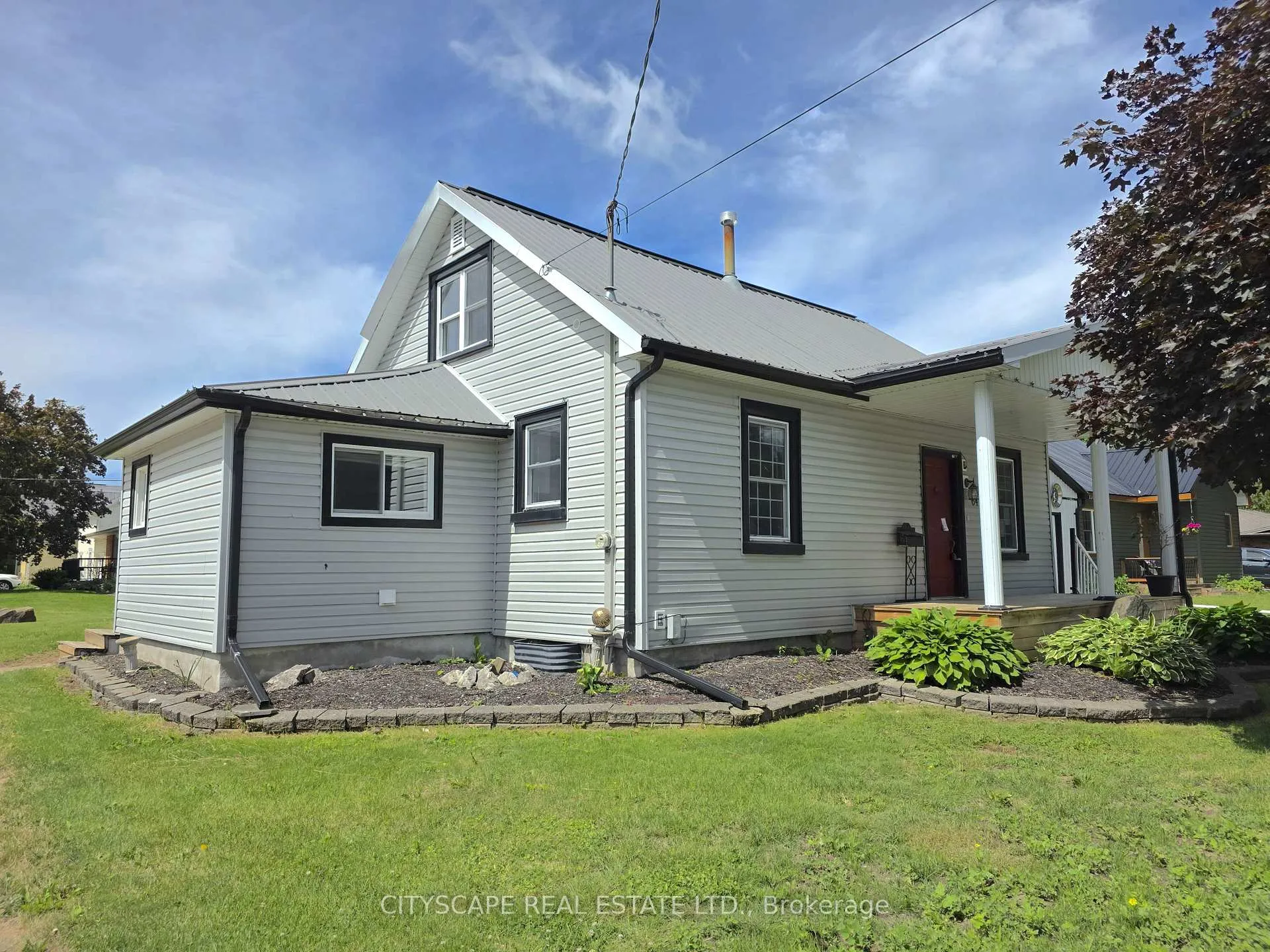 Photo 4 of 64 George Street S, Minto — HOMEH