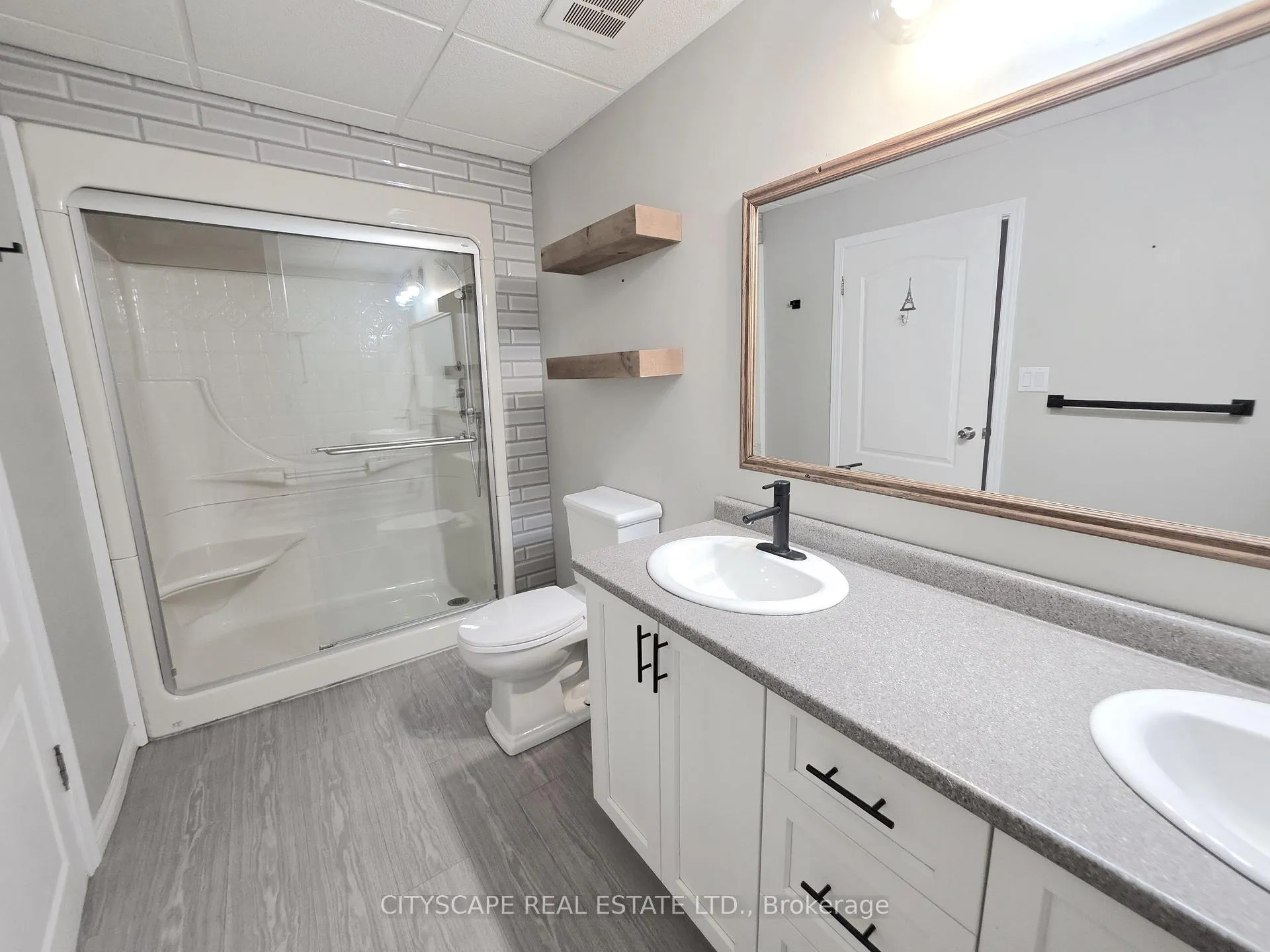 Photo 19 of 64 George Street S, Minto — HOMEH