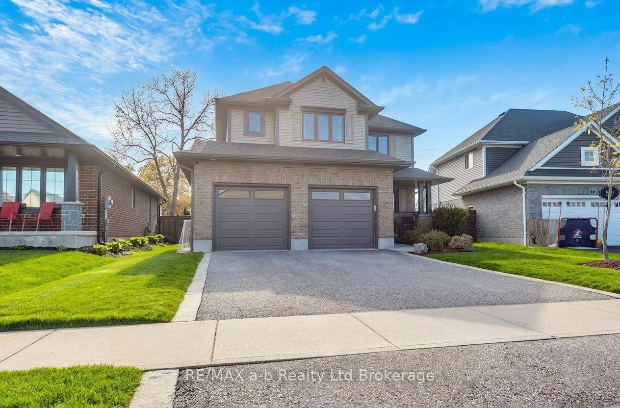 Photo 2 of 7 Arnold Street, Tillsonburg — HOMEH