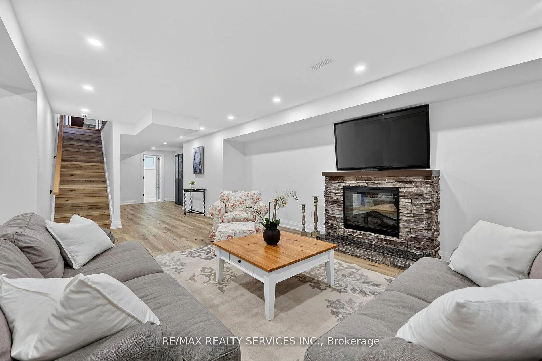 Photo 31 of 12 Glenn Court, Caledon, Rural Caledon — HOMEH
