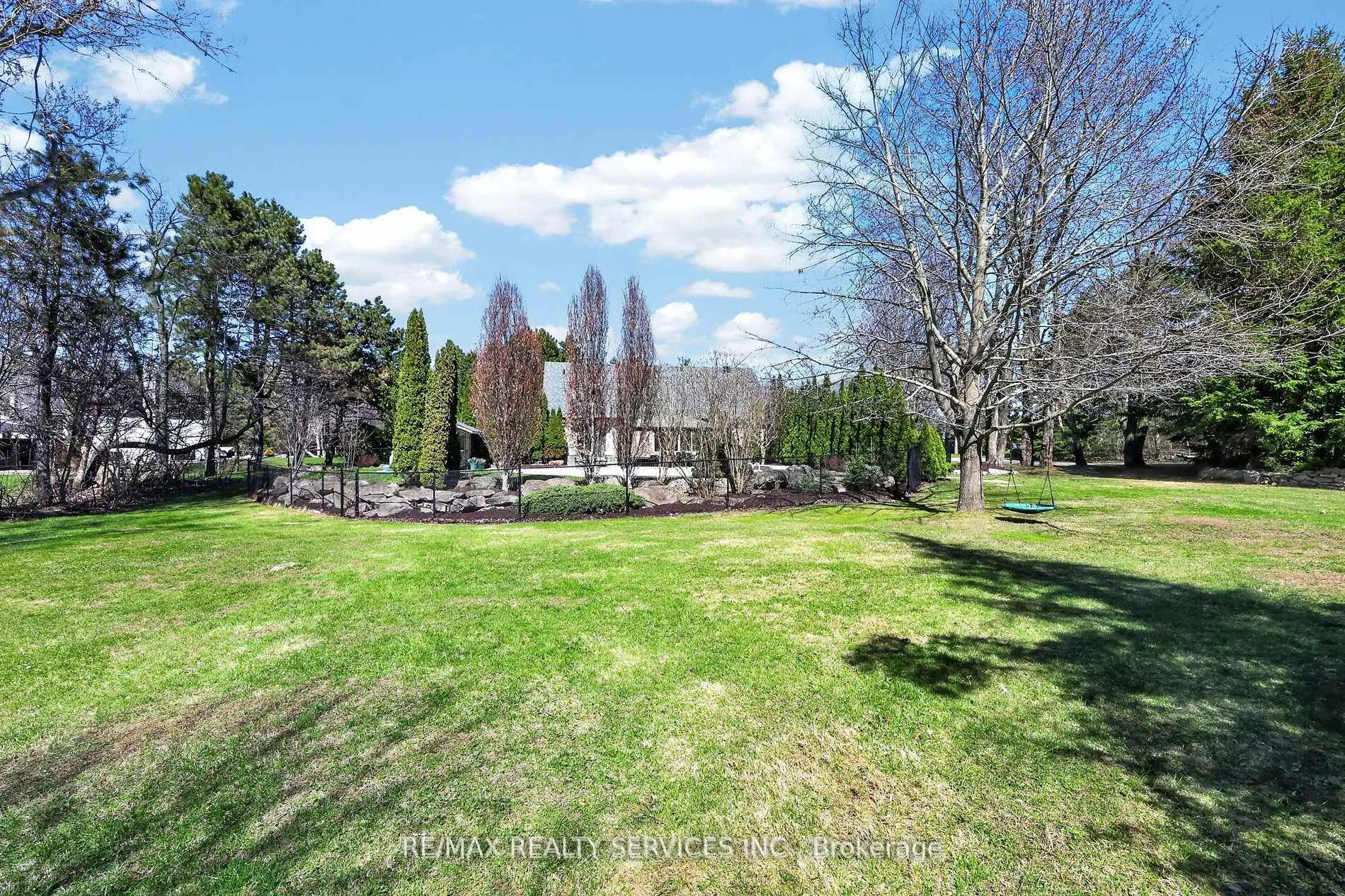 Photo 44 of 12 Glenn Court, Caledon, Rural Caledon — HOMEH