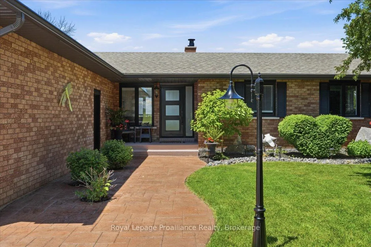 Photo 6 of 2728 County Road 3, Prince Edward County, Ameliasburg Ward — HOMEH