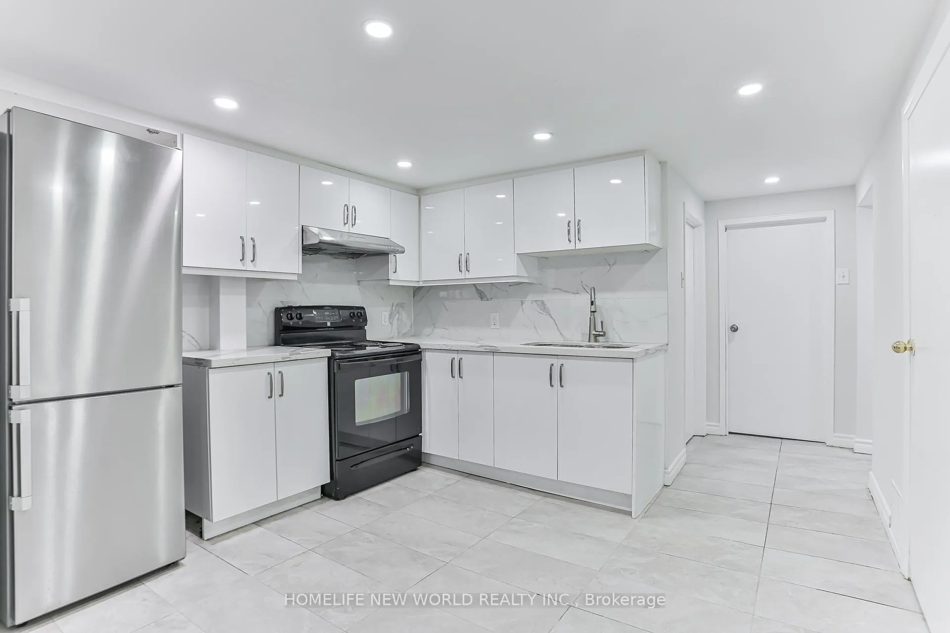 Photo 13 of 3 Erlesmere Avenue, Brampton, Brampton East — HOMEH