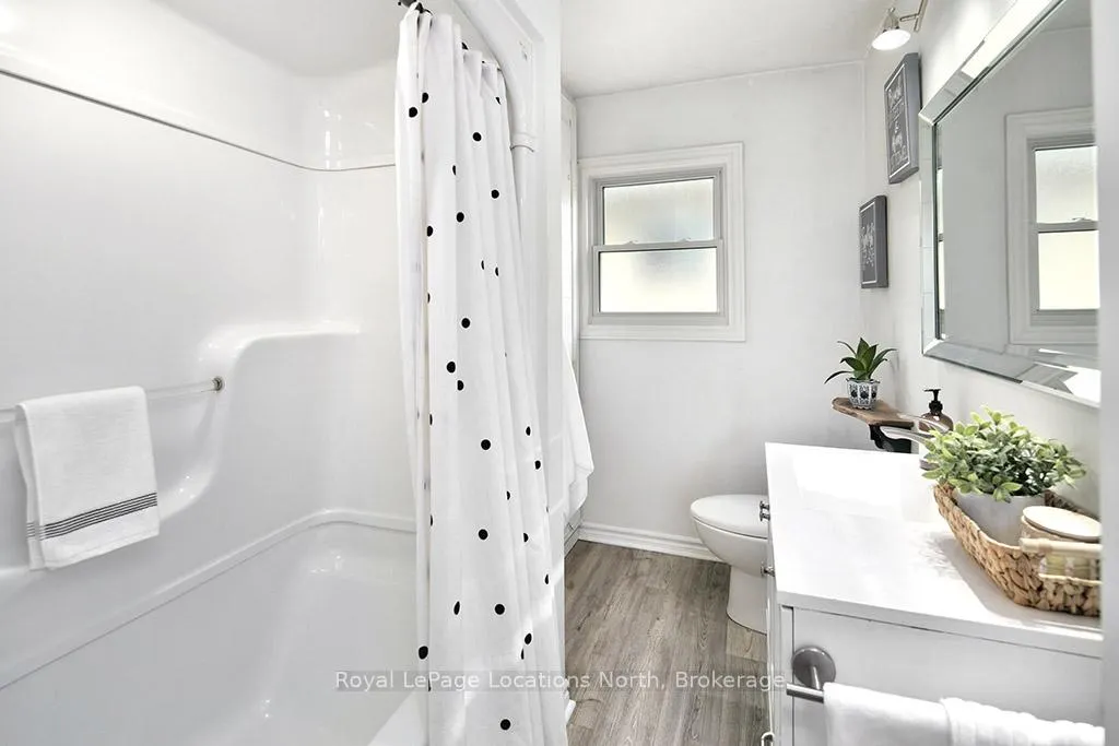 Photo 15 of 1867 5th Avenue E, Owen Sound — HOMEH