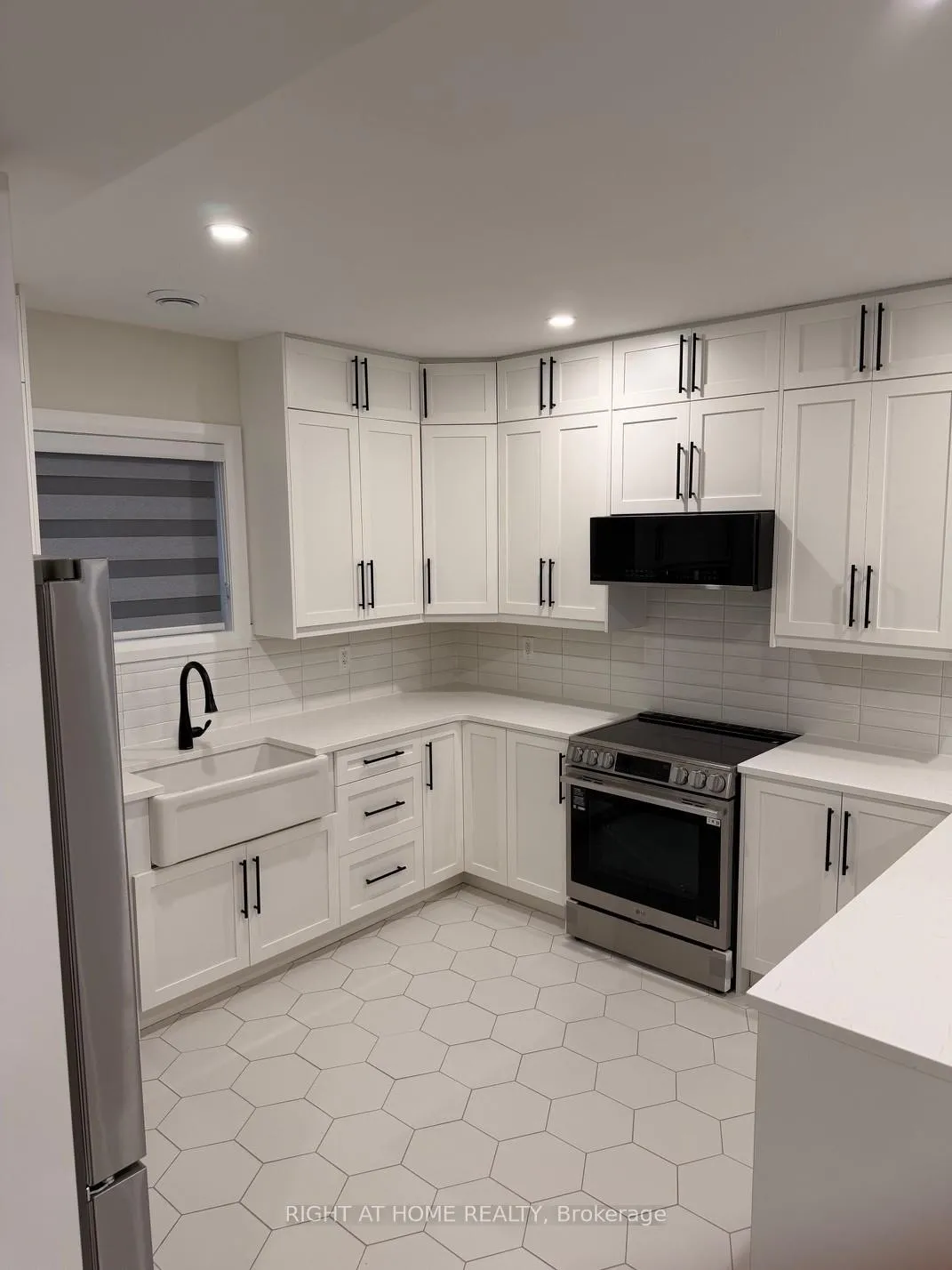 Photo 4 of 15 Bell Street, Ottawa, Stittsville (South) — HOMEH