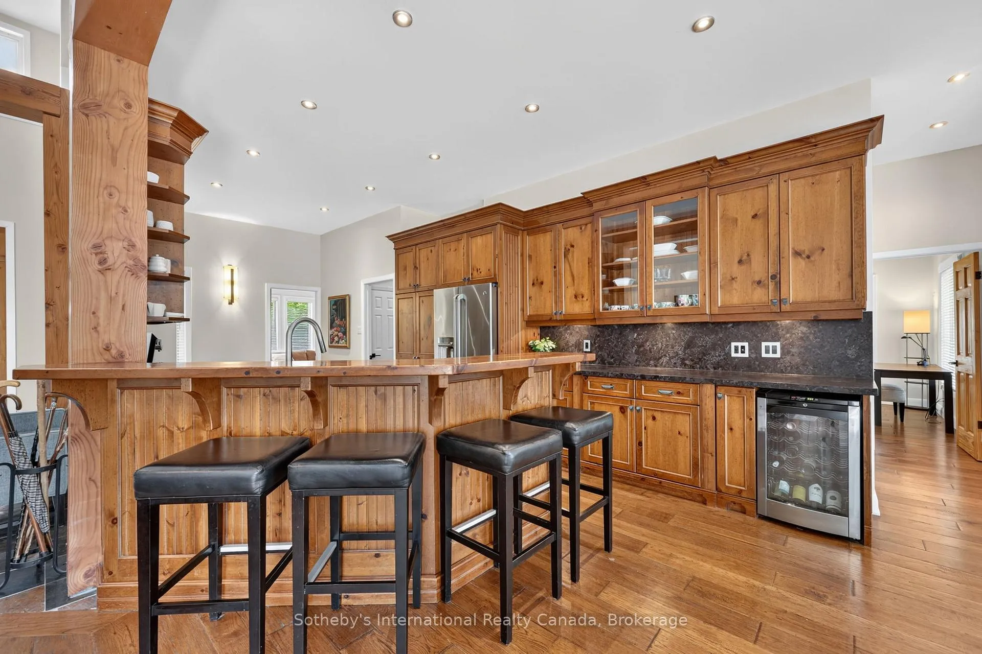 Photo 15 of 2 Evergreen Road, Collingwood — HOMEH