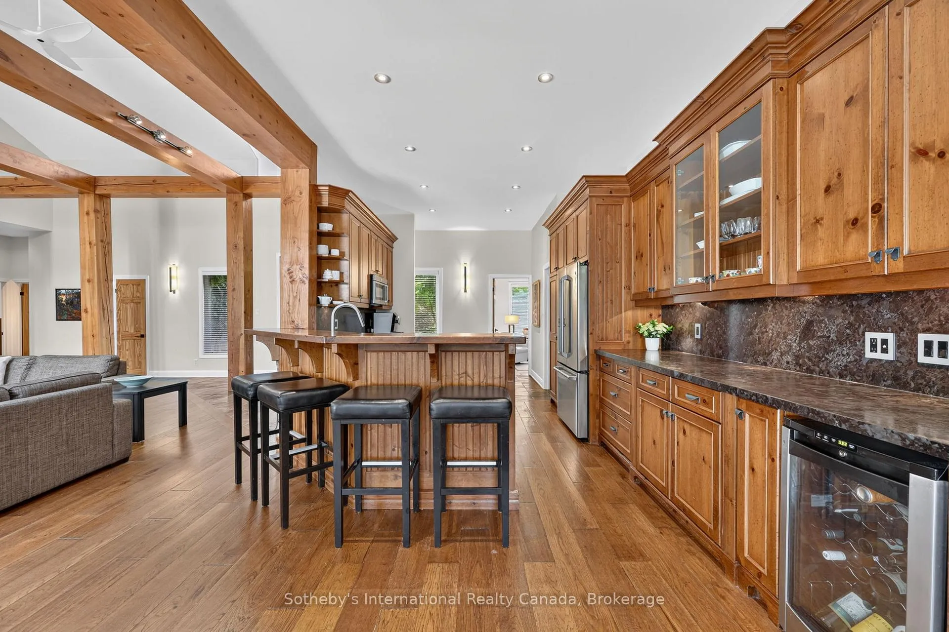 Photo 16 of 2 Evergreen Road, Collingwood — HOMEH