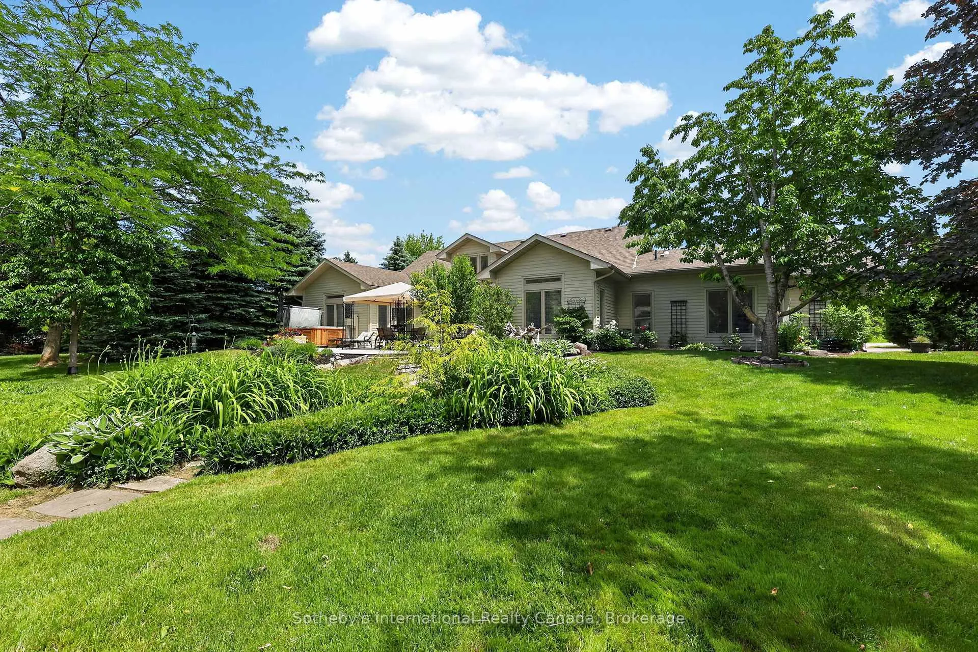 Photo 41 of 2 Evergreen Road, Collingwood — HOMEH
