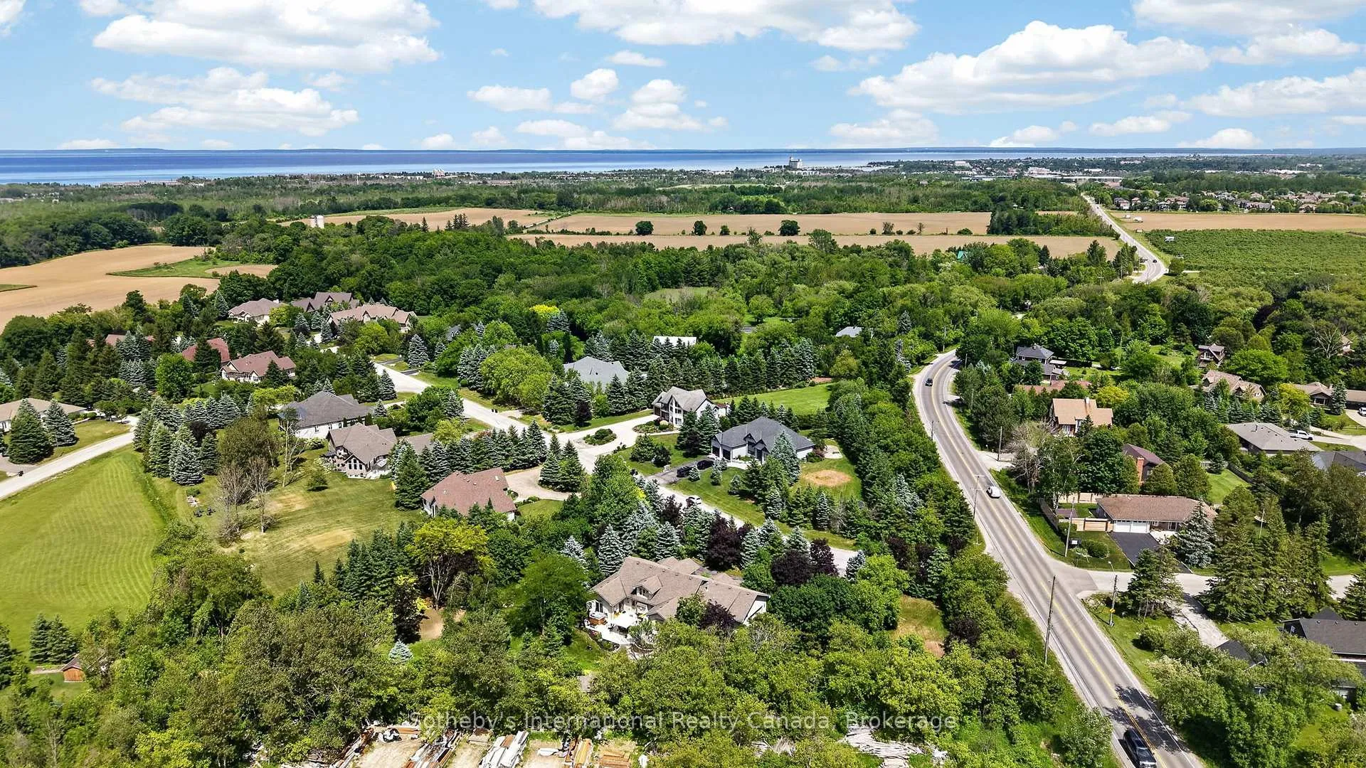 Photo 48 of 2 Evergreen Road, Collingwood — HOMEH