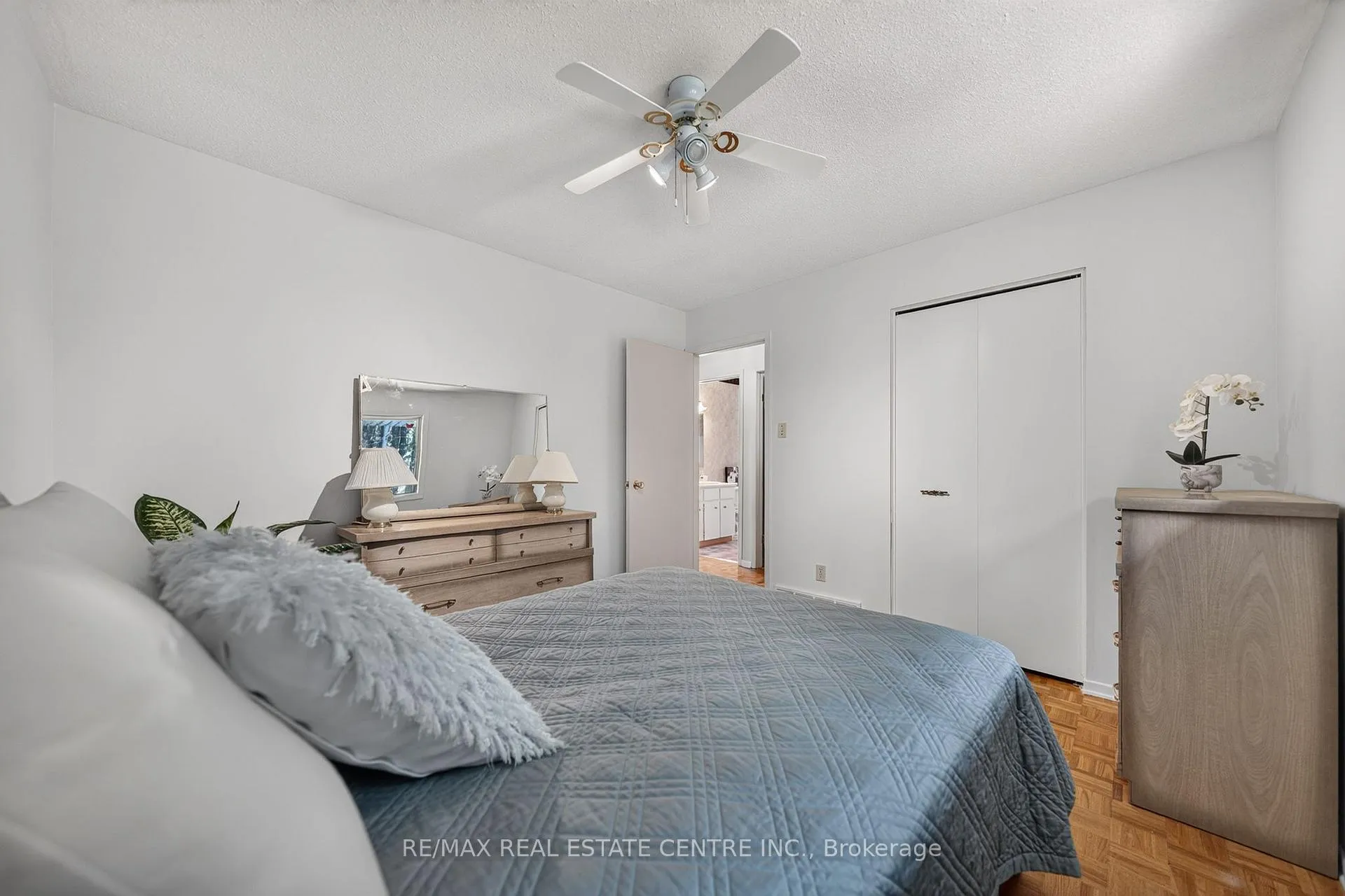 Photo 18 of 120 Arrowhead Crescent, Kitchener, Pioneer Park — HOMEH