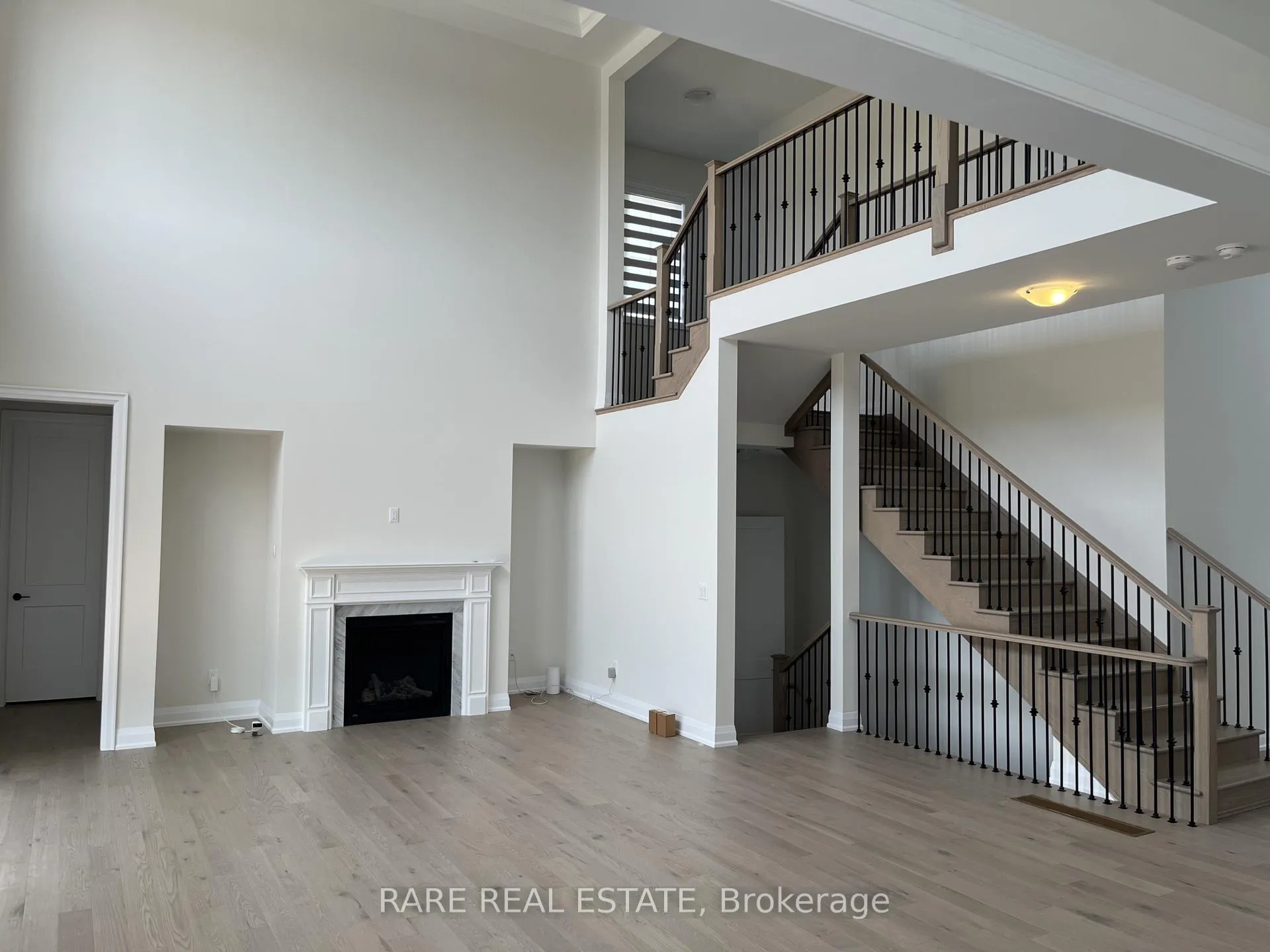 Photo 4 of 12 Vinnicombe Drive, Oro-Medonte, Rural Oro-Medonte — HOMEH