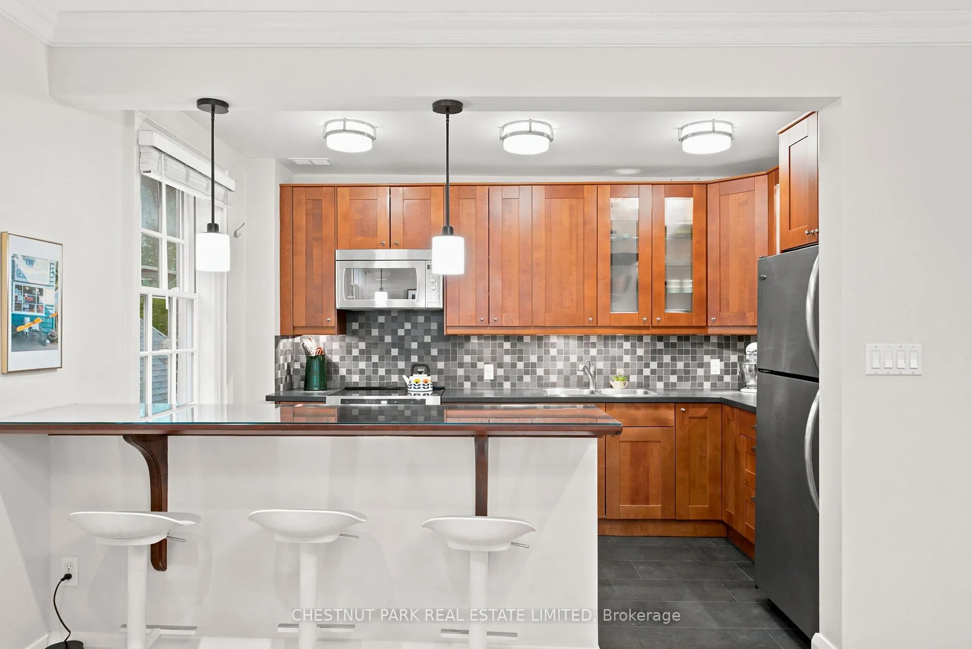 Photo 9 of Unit 303, 480 Oriole Parkway, Toronto, Yonge-Eglinton — HOMEH